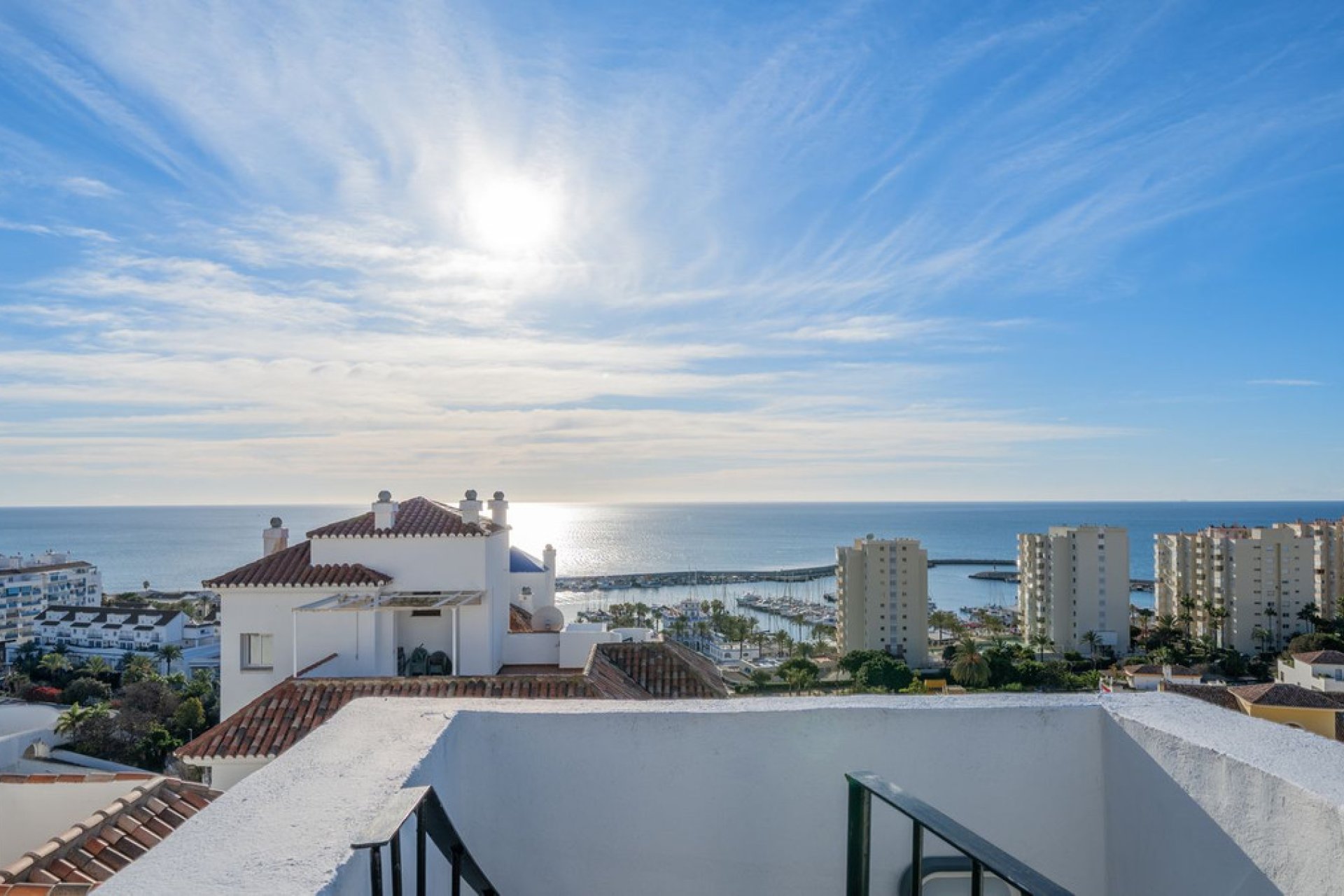 Resale - Apartment - Penthouse - Estepona - Estepona Centro
