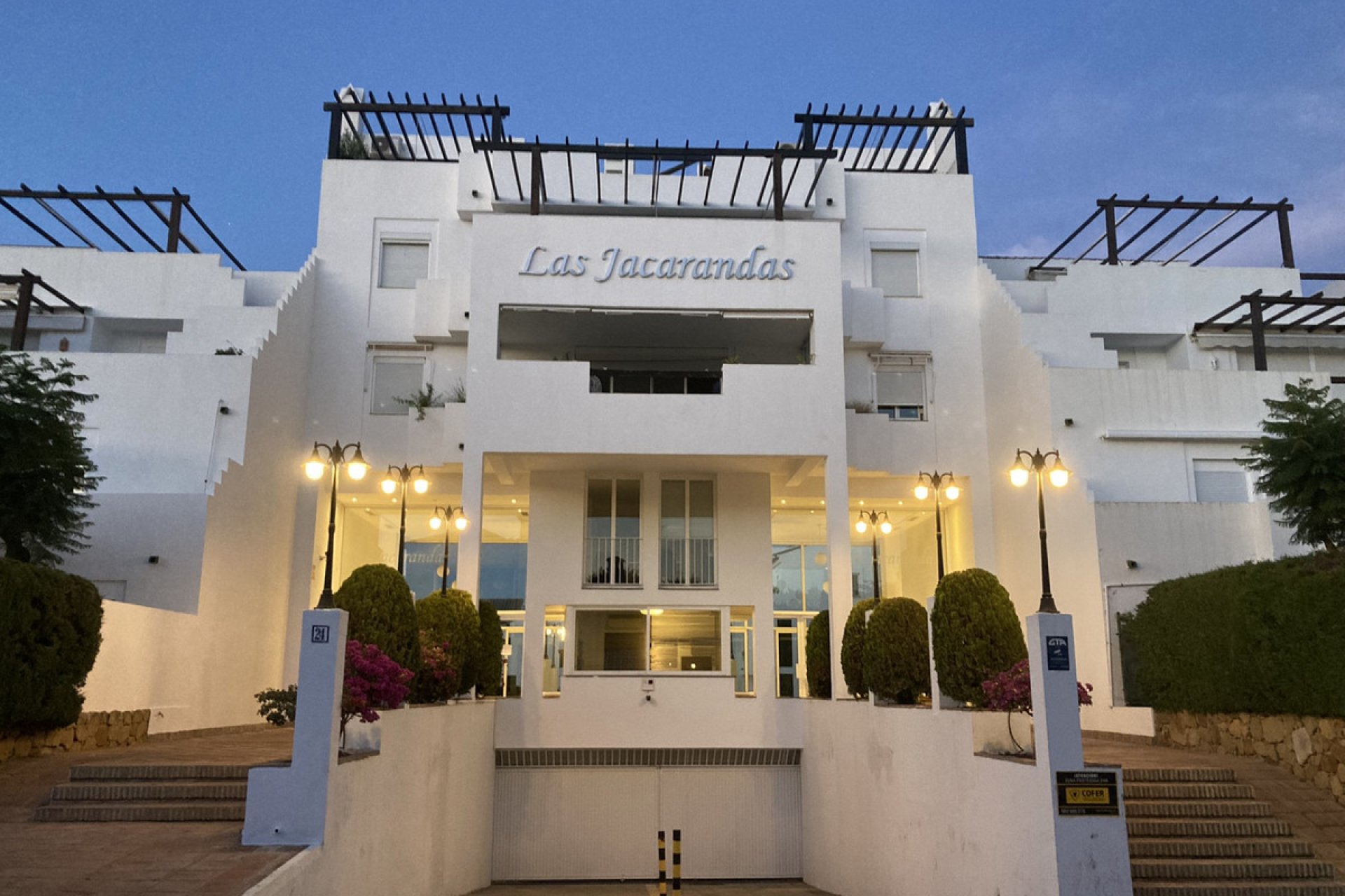 Resale - Apartment - Penthouse - Estepona - Estepona Centro