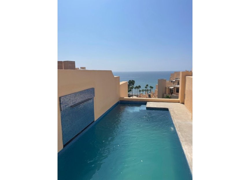 Resale - Apartment - Penthouse - Estepona - Estepona Centro