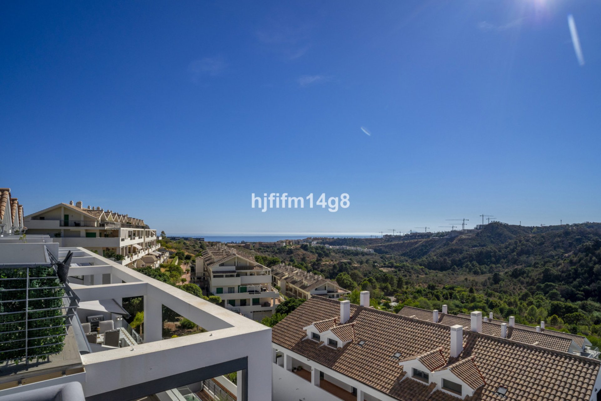 Resale - Apartment - Penthouse - Estepona - Estepona Centro