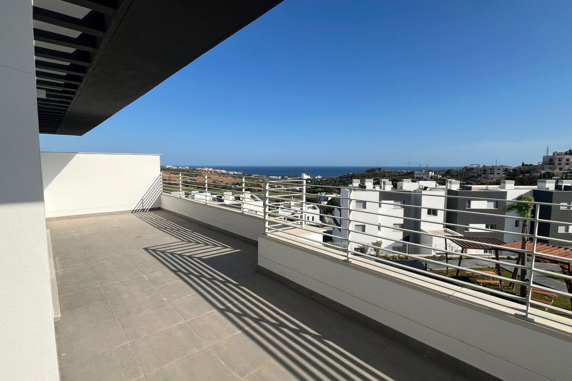 Resale - Apartment - Penthouse - Estepona - Estepona Centro