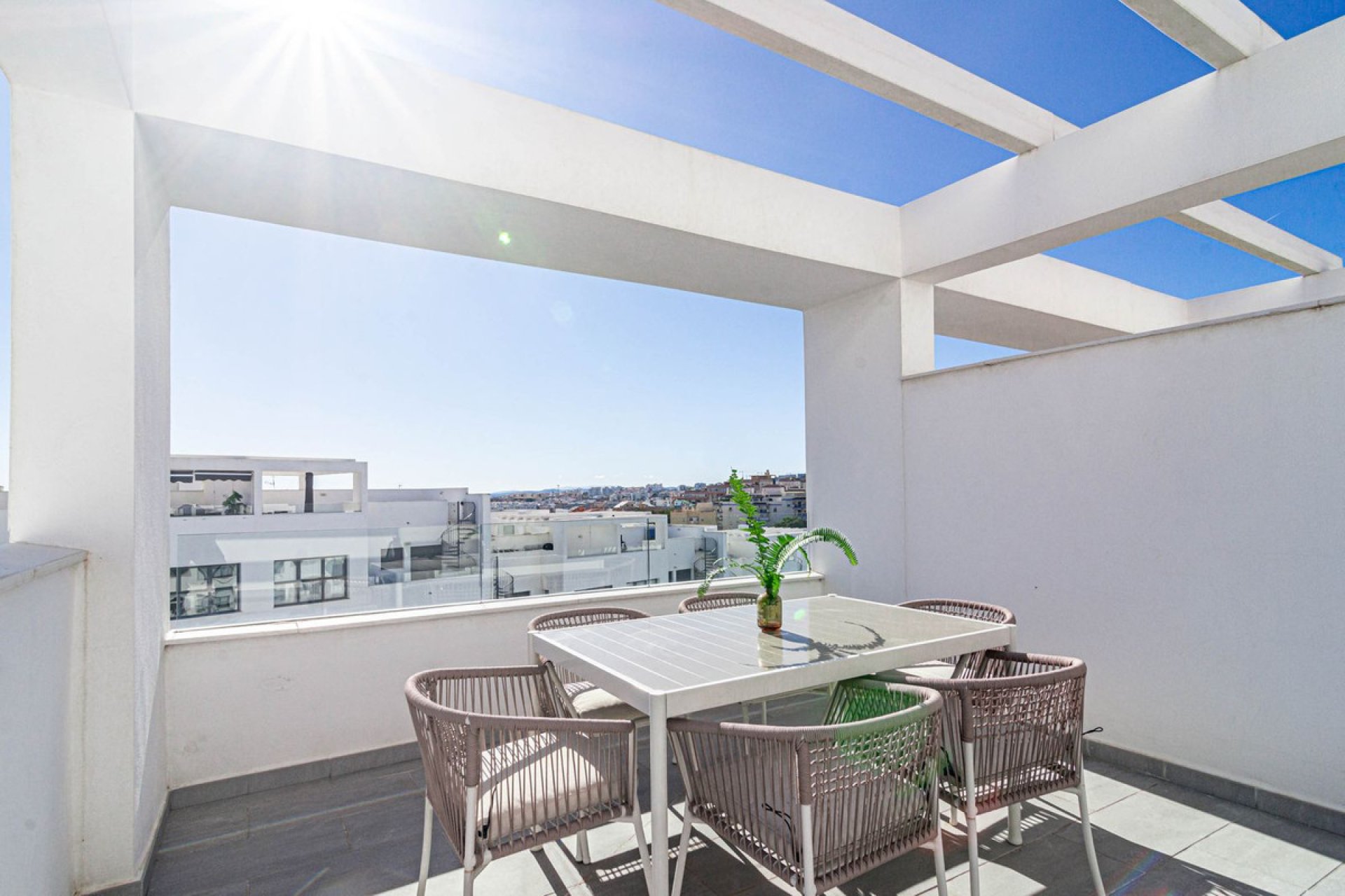 Resale - Apartment - Penthouse - Estepona - Estepona Centro