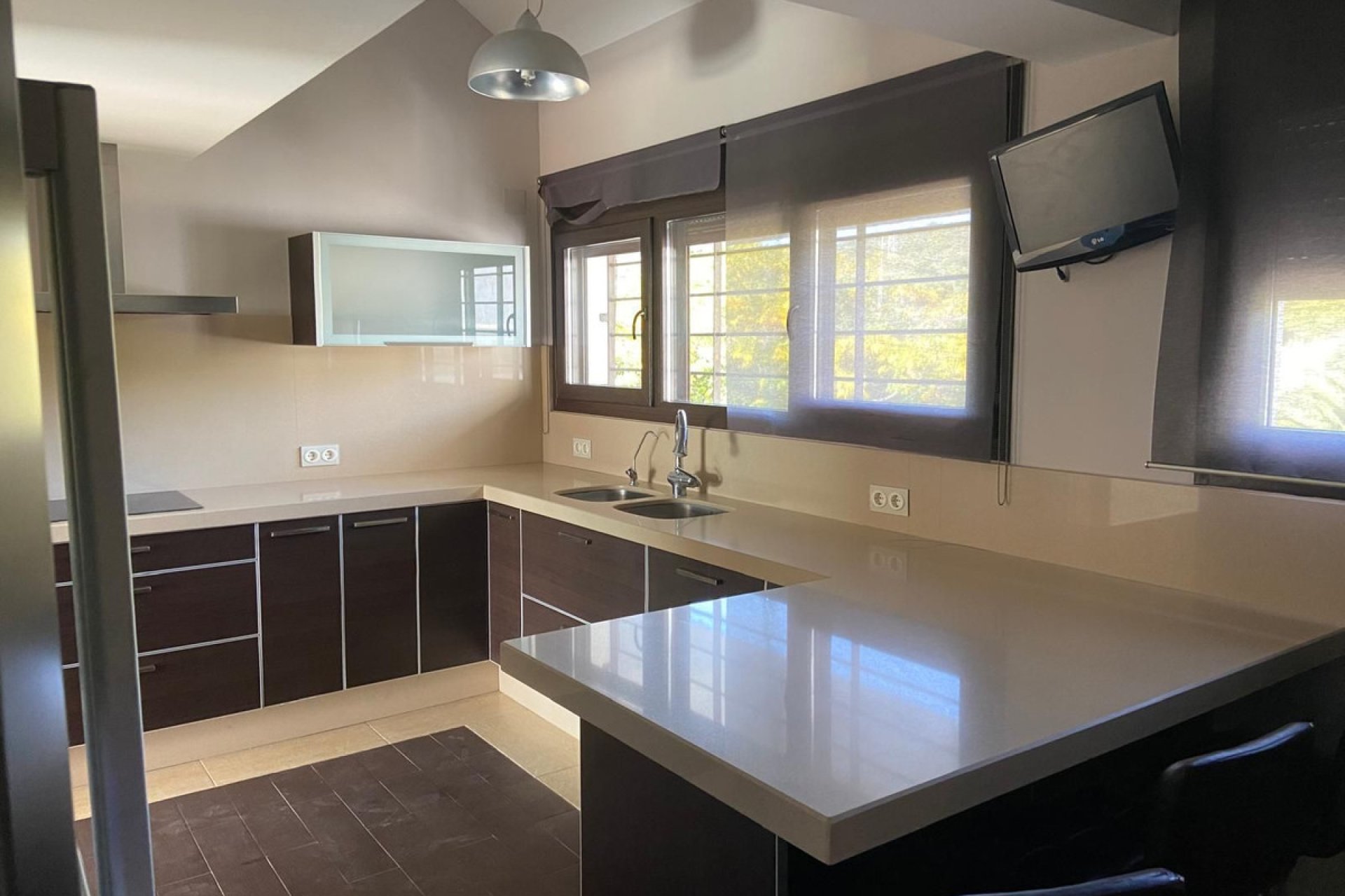 Resale - Apartment - Penthouse - Estepona - Estepona Centro