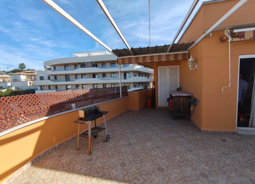 Resale - Apartment - Penthouse - Estepona - Estepona Centro