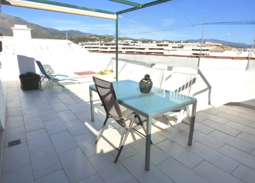 Resale - Apartment - Penthouse - Estepona - Estepona Centro