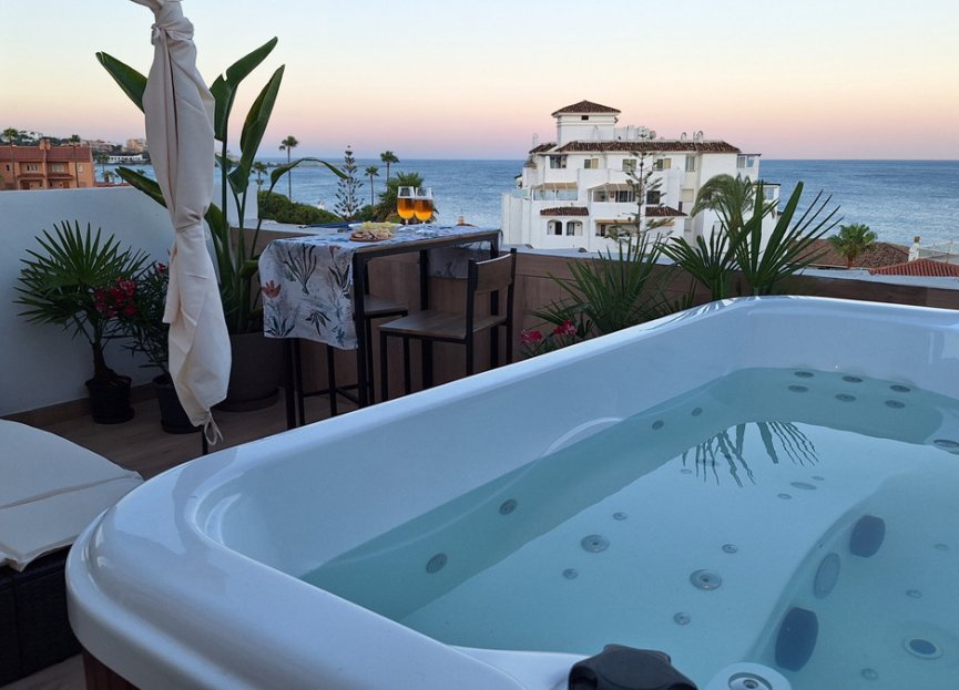 Resale - Apartment - Penthouse - Estepona - Estepona Centro