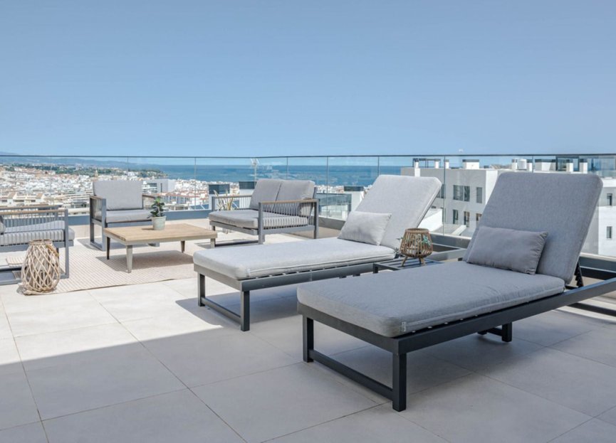 Resale - Apartment - Penthouse - Estepona - Estepona Centro