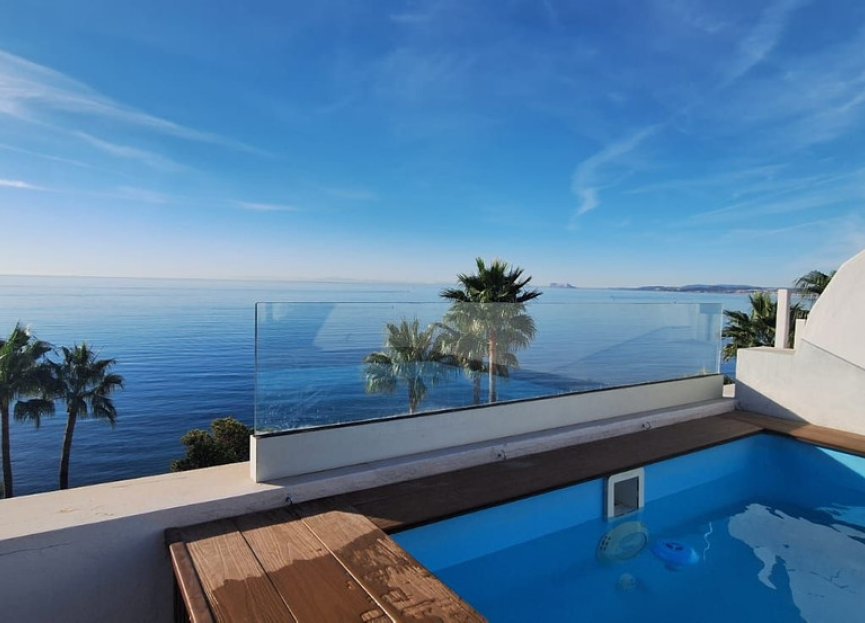 Resale - Apartment - Penthouse - Estepona - Estepona Centro