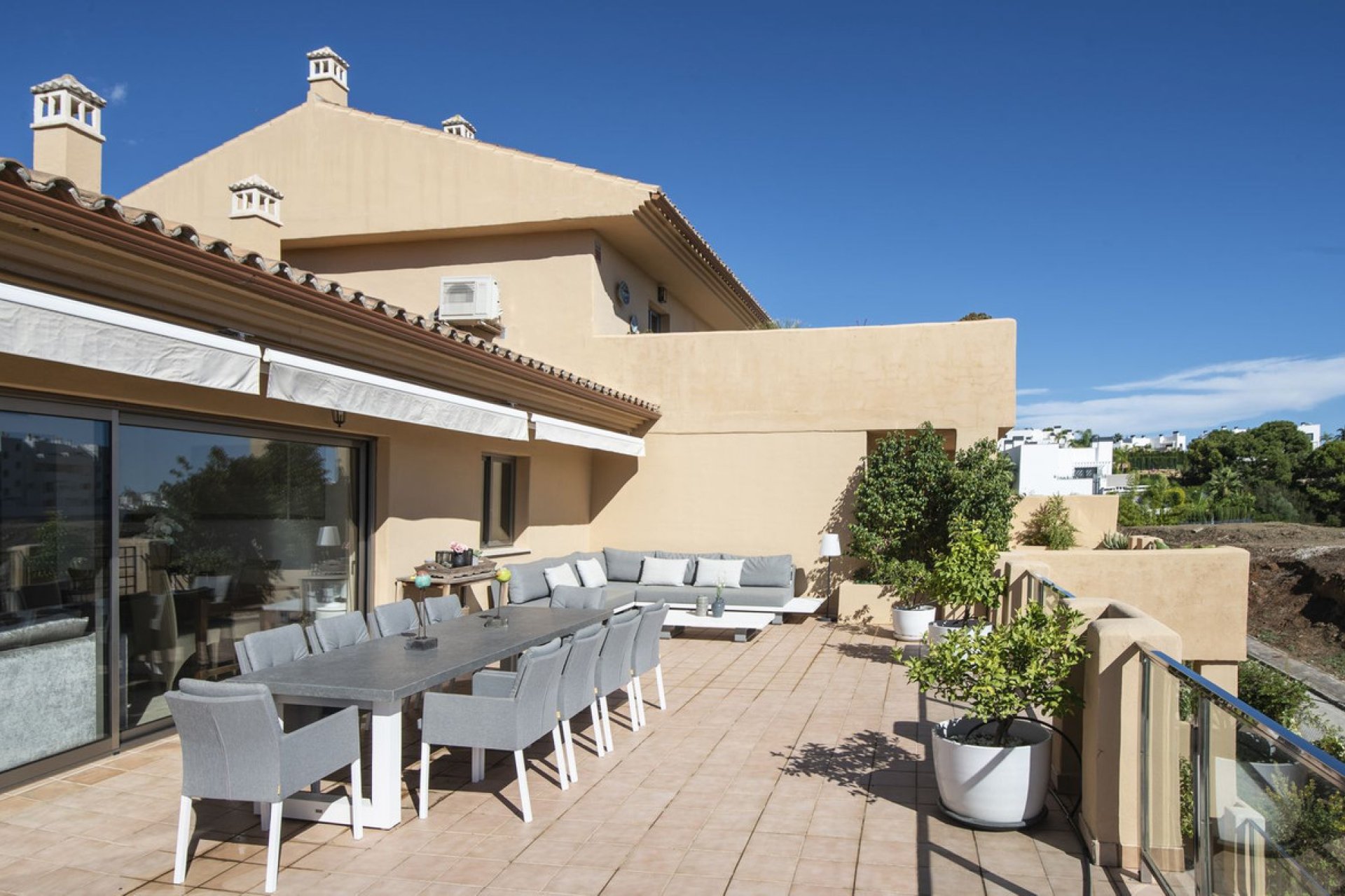 Resale - Apartment - Penthouse - Estepona - Estepona Centro