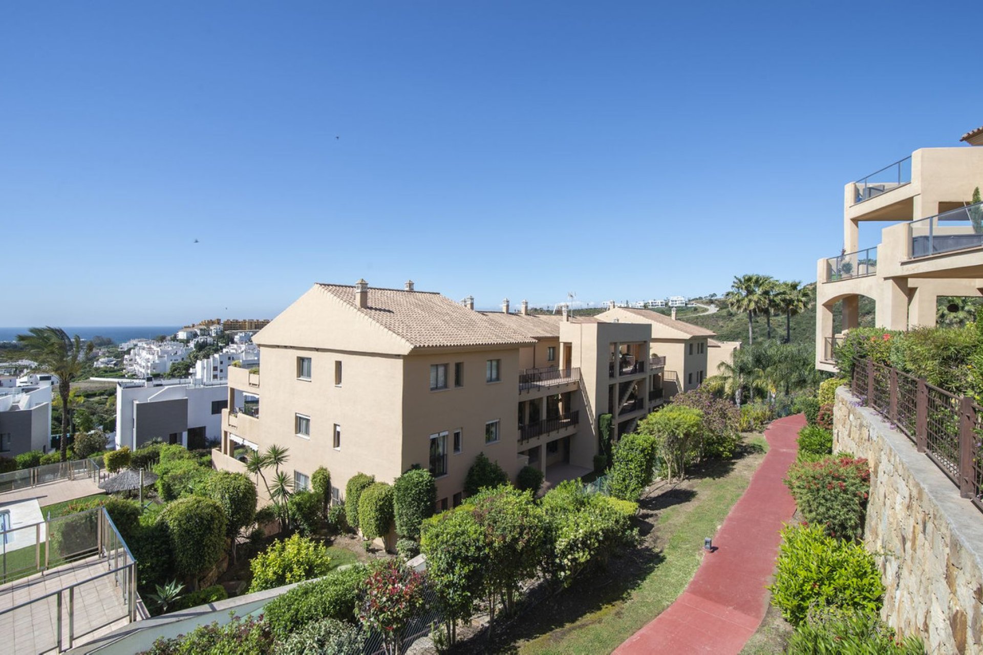 Resale - Apartment - Penthouse - Estepona - Estepona Centro