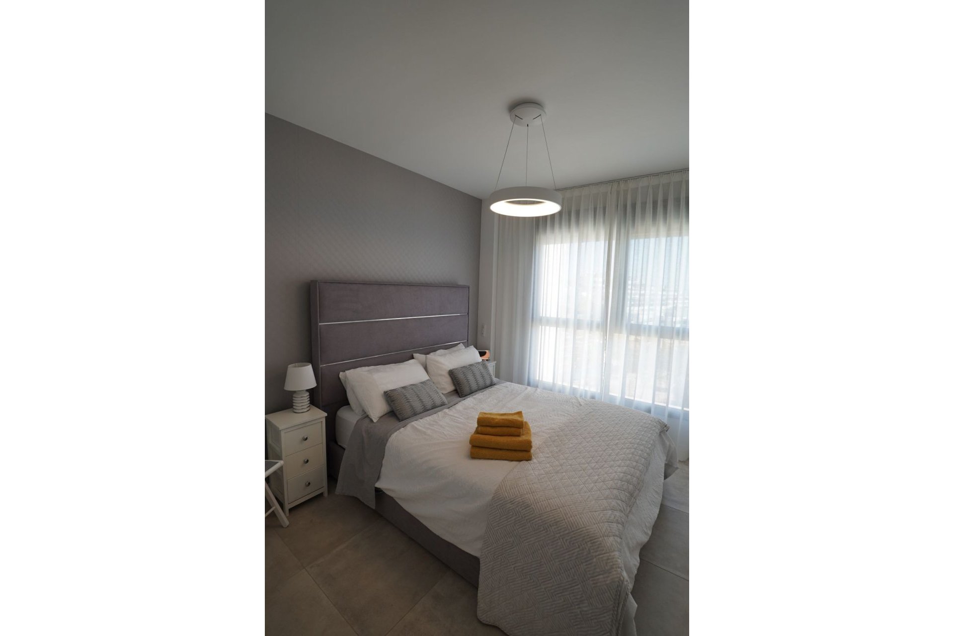 Resale - Apartment - Penthouse - Estepona - Estepona Centro