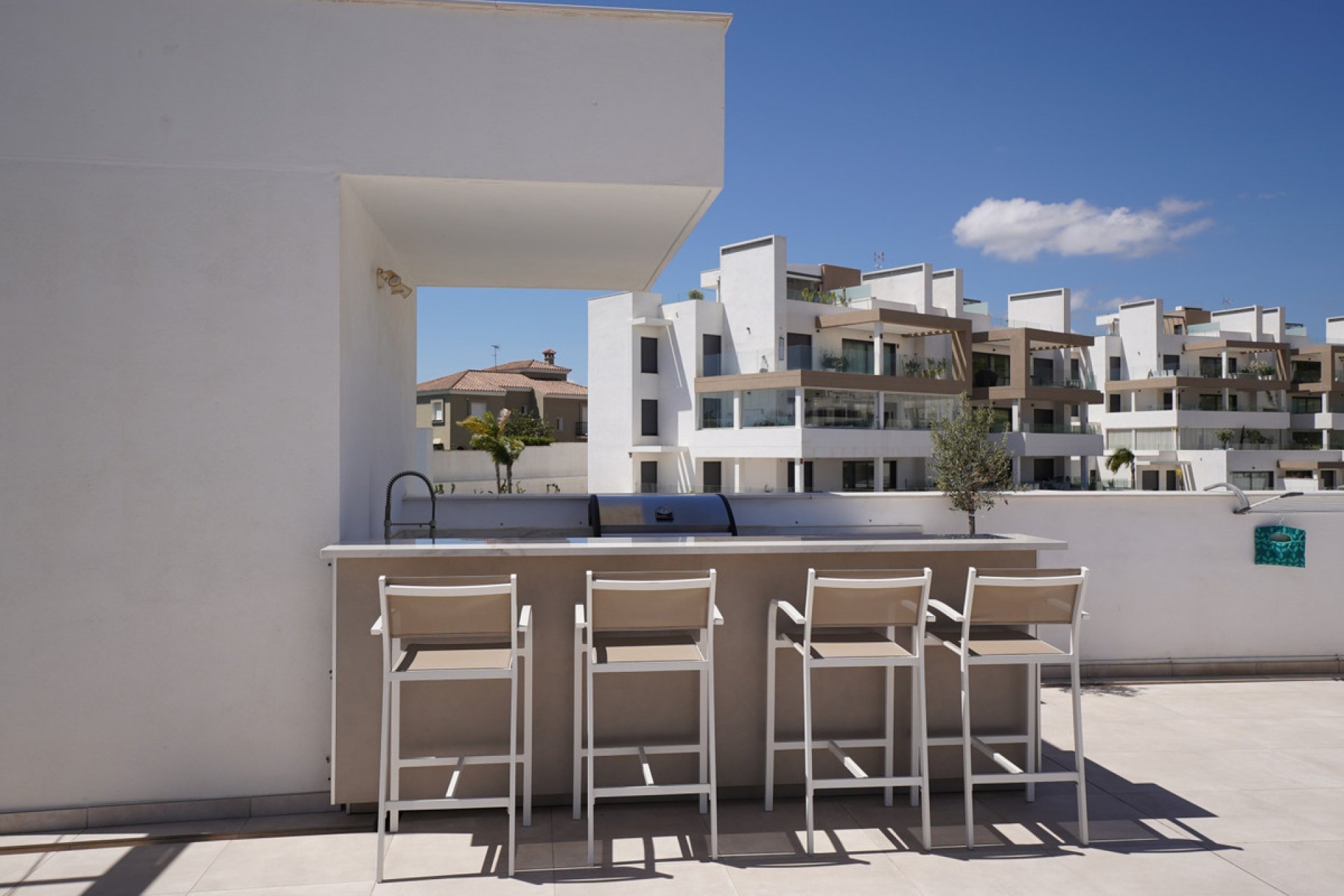 Resale - Apartment - Penthouse - Estepona - Estepona Centro