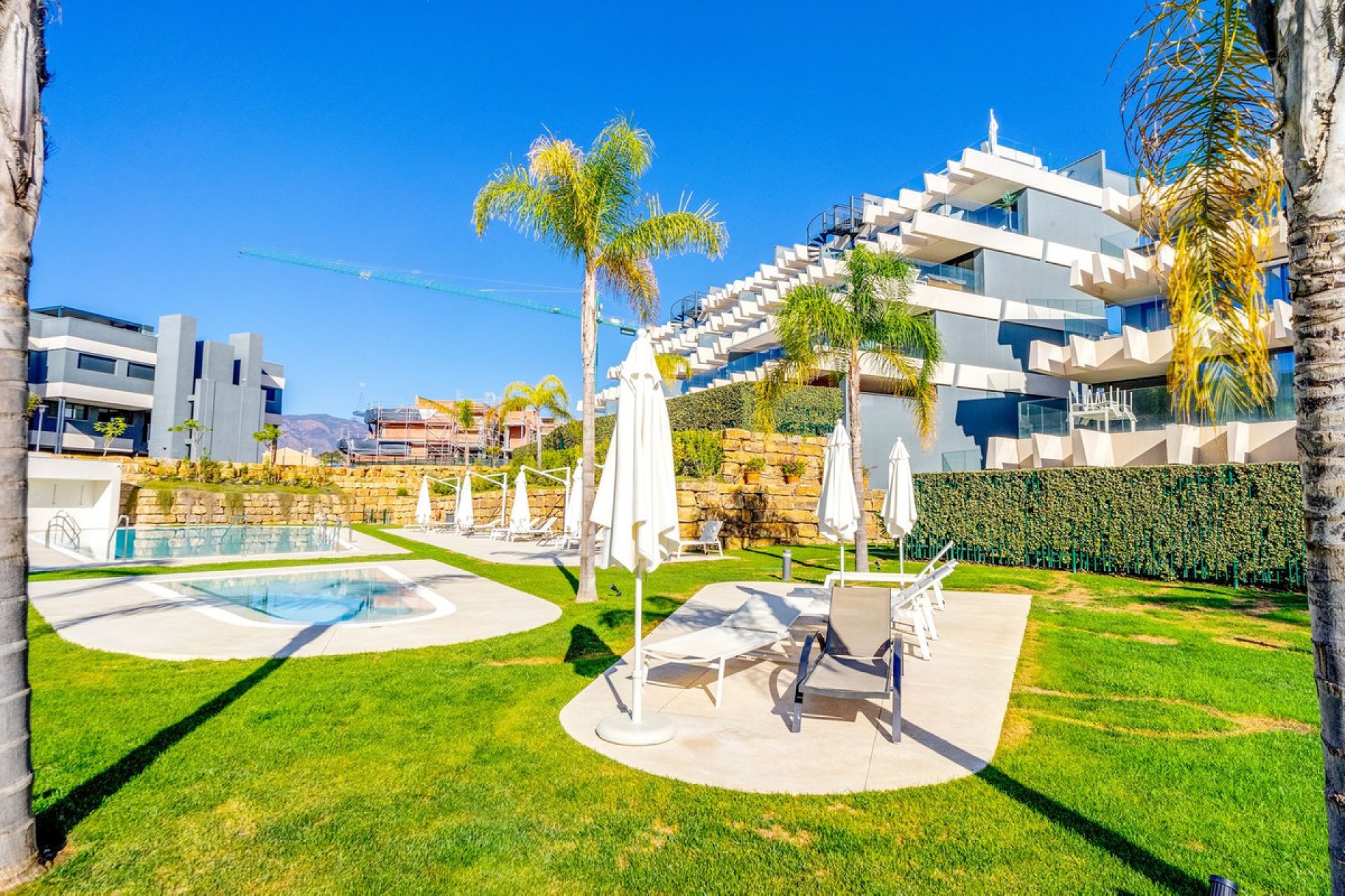 Resale - Apartment - Penthouse - Estepona - Estepona Centro