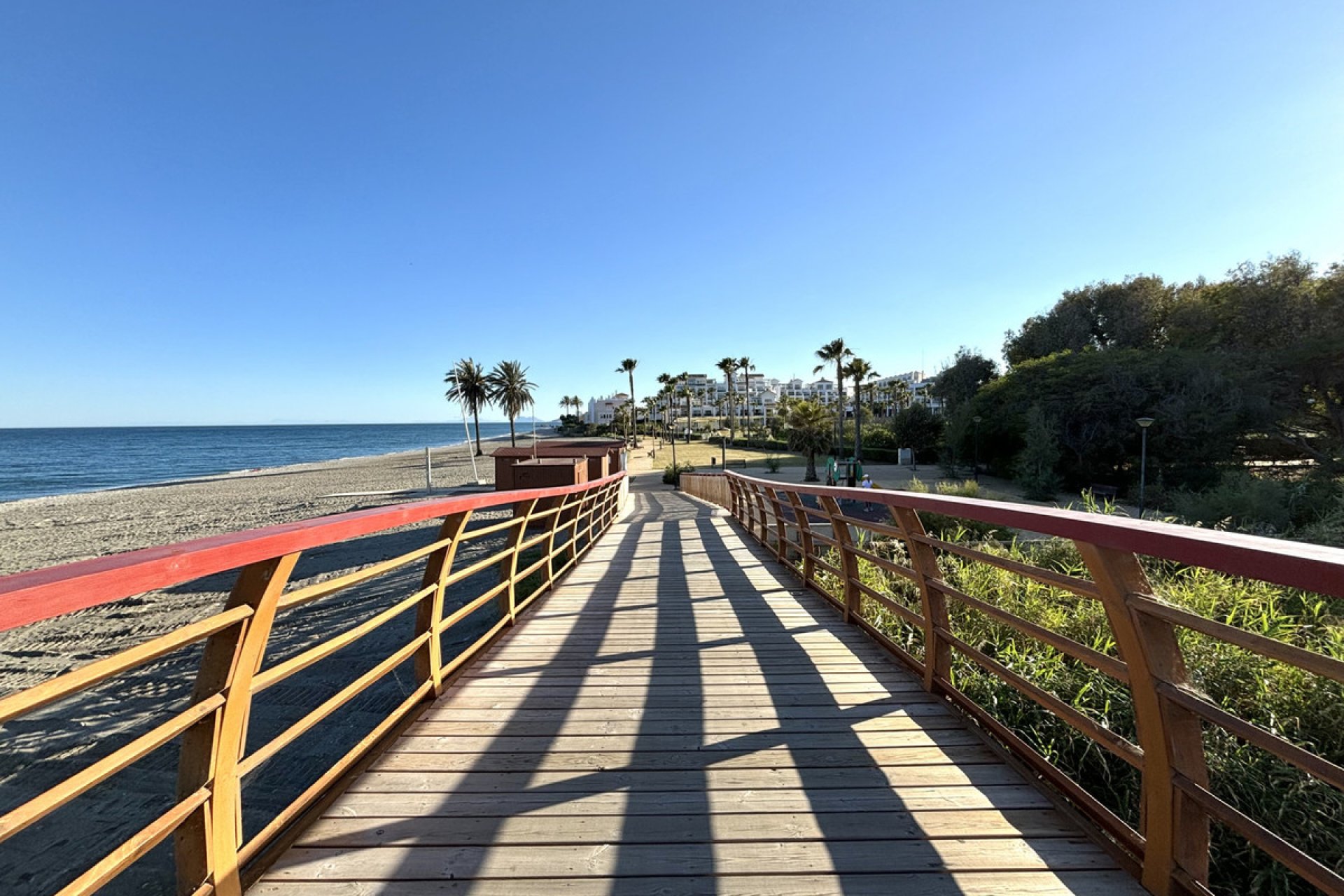 Resale - Apartment - Penthouse - Estepona - Estepona Centro