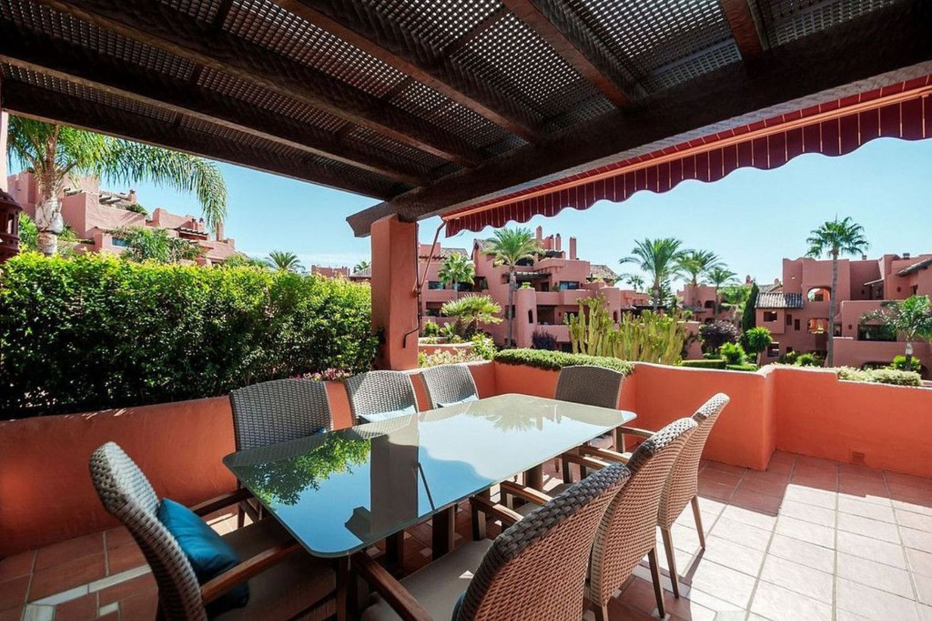 Resale - Apartment - Penthouse - Estepona - Estepona Centro