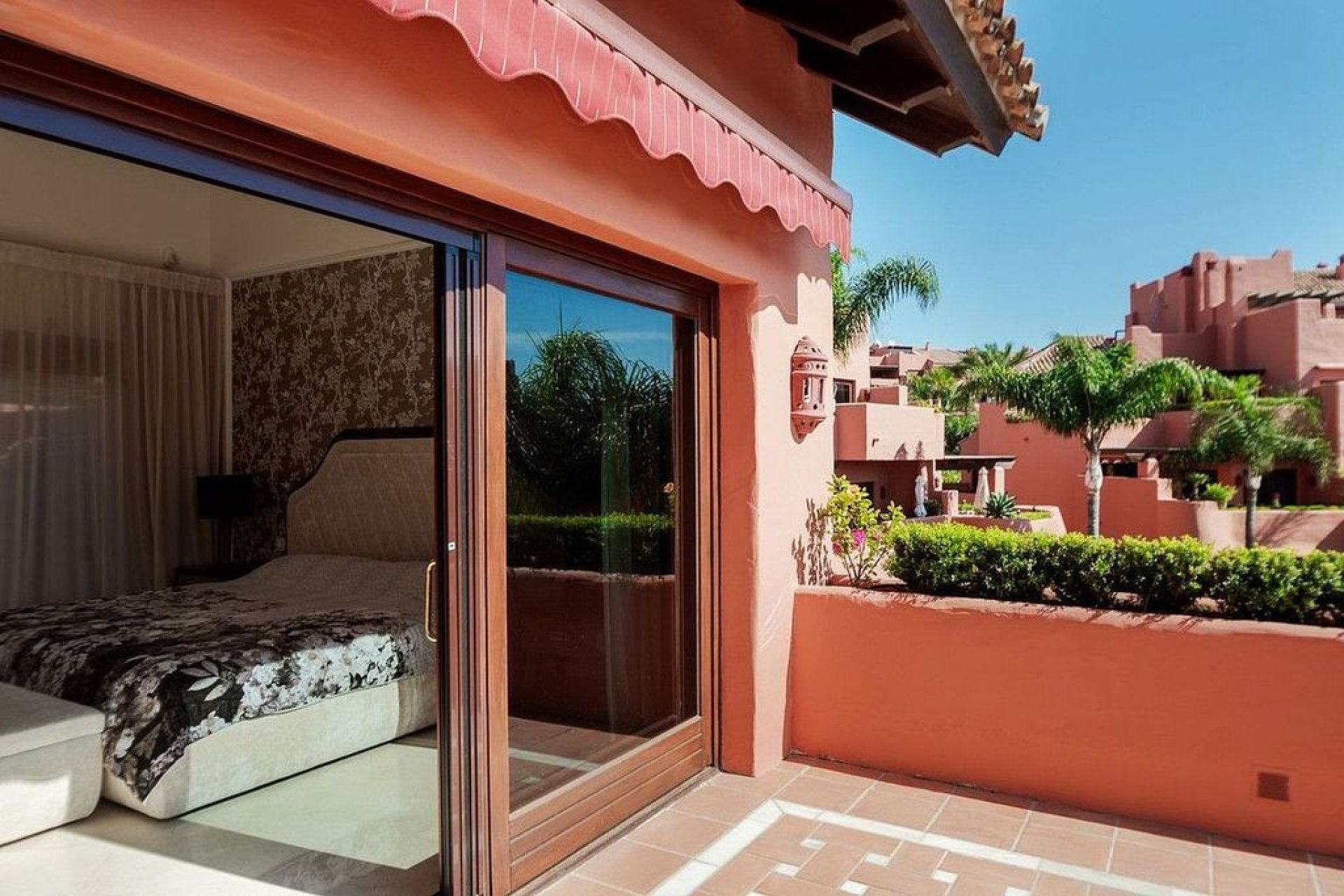 Resale - Apartment - Penthouse - Estepona - Estepona Centro