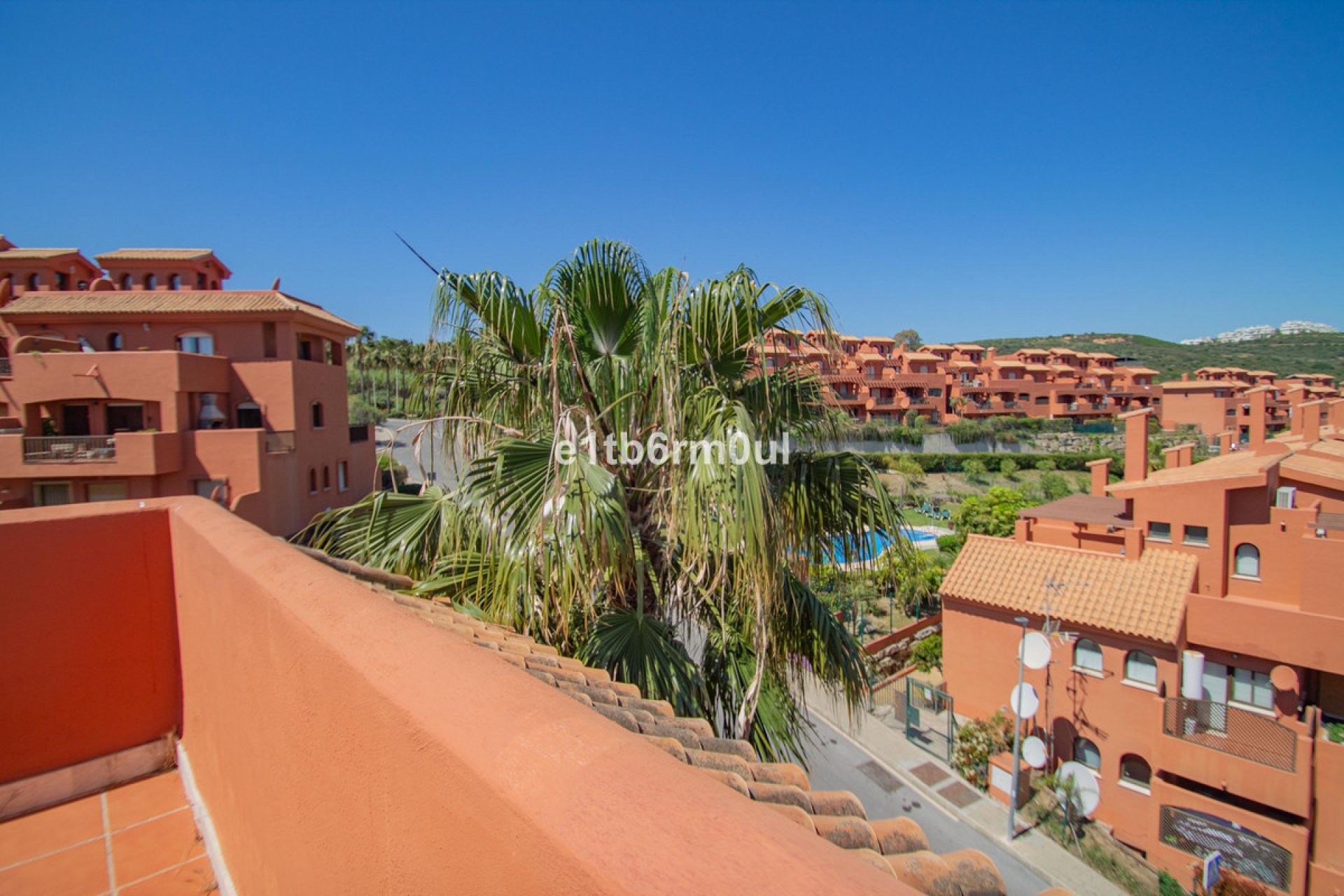 Resale - Apartment - Penthouse - Estepona - Estepona Centro