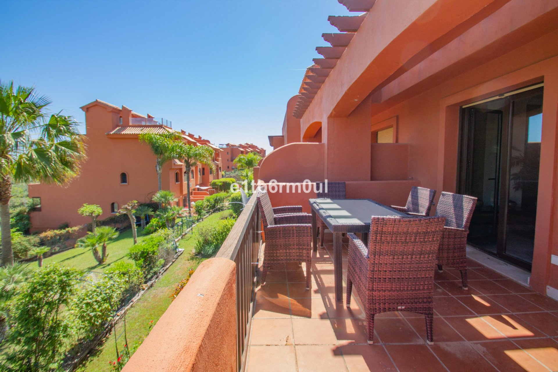 Resale - Apartment - Penthouse - Estepona - Estepona Centro