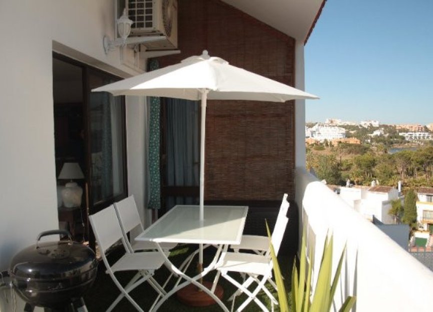 Resale - Apartment - Penthouse - Estepona - Estepona Centro