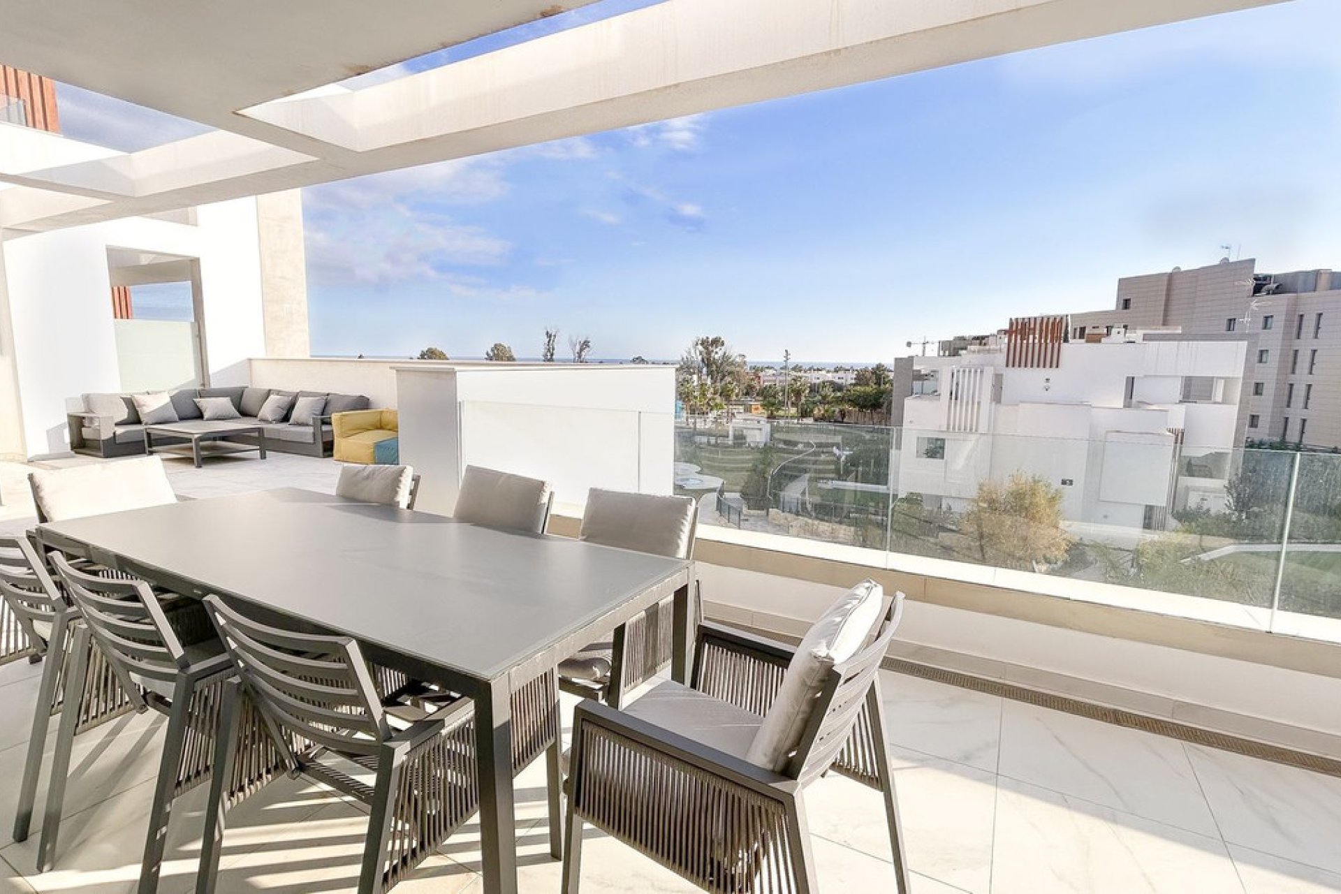 Resale - Apartment - Penthouse - Estepona - Estepona Centro