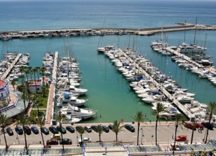 Resale - Apartment - Penthouse - Estepona - Estepona Centro