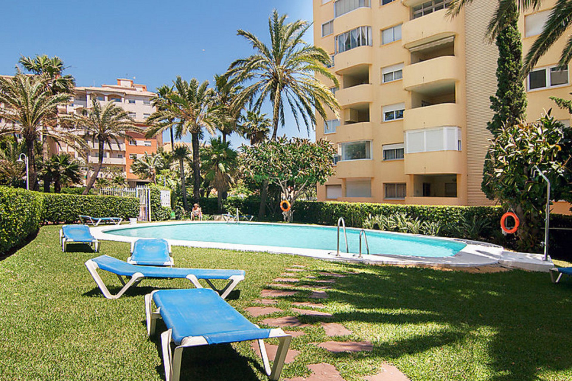 Resale - Apartment - Penthouse - Estepona - Estepona Centro