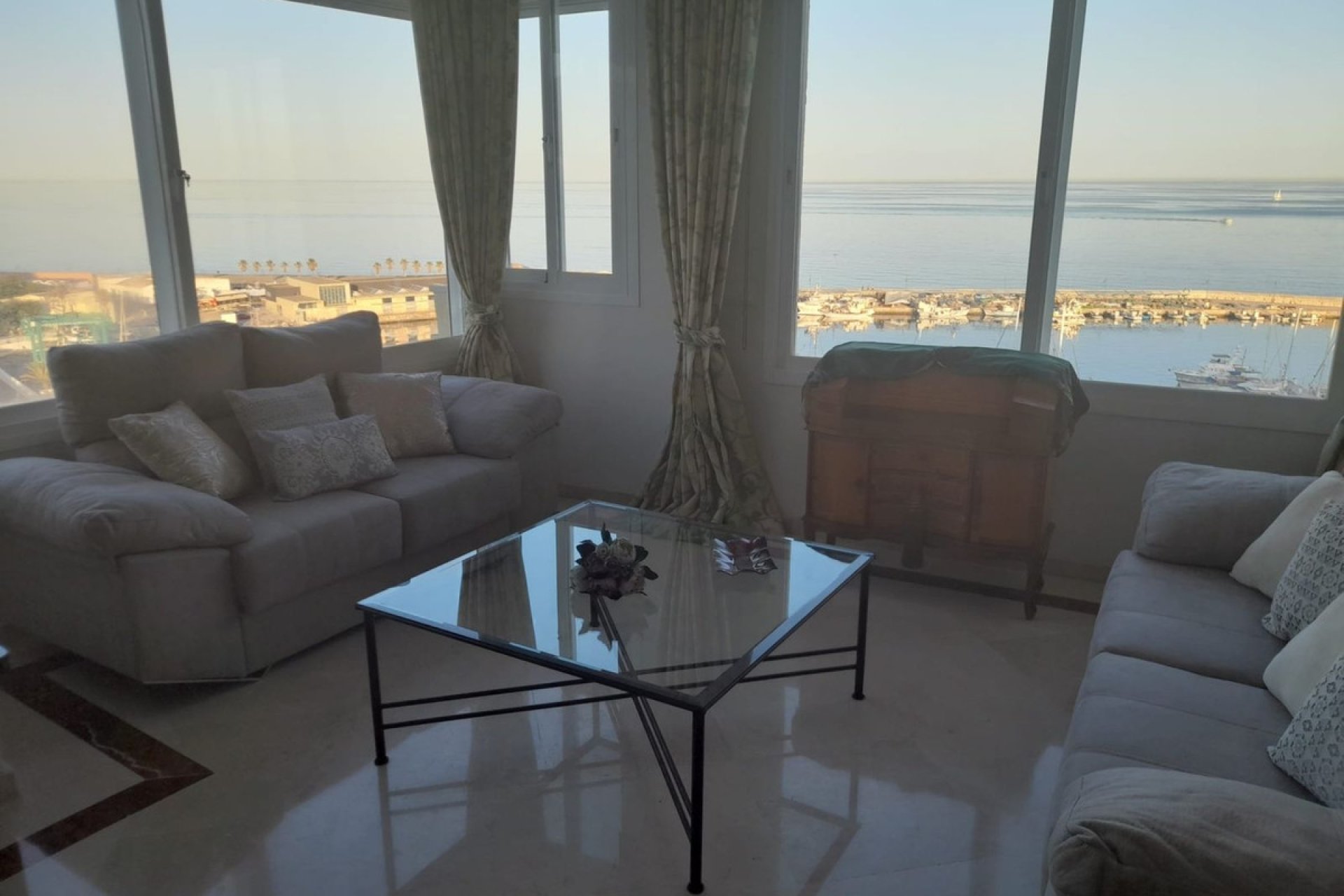 Resale - Apartment - Penthouse - Estepona - Estepona Centro