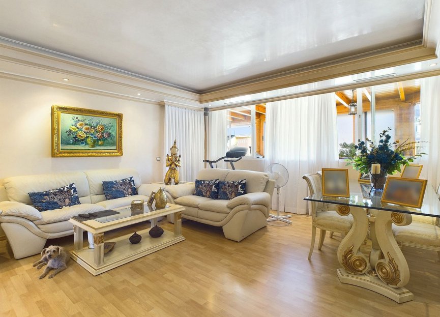 Resale - Apartment - Penthouse - Estepona - Estepona Centro