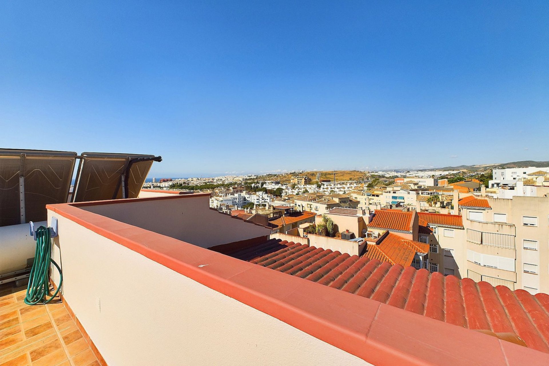 Resale - Apartment - Penthouse - Estepona - Estepona Centro