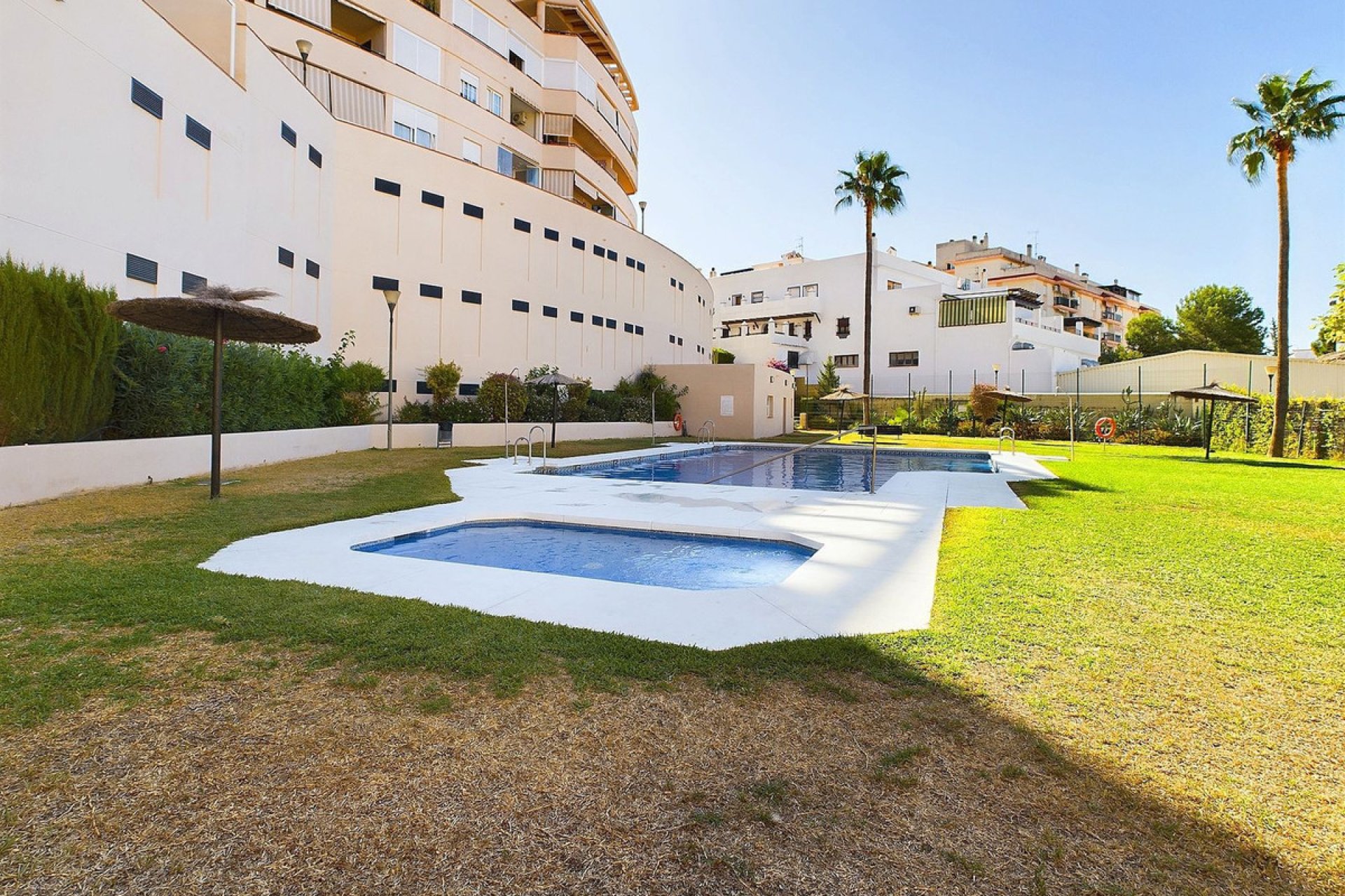 Resale - Apartment - Penthouse - Estepona - Estepona Centro