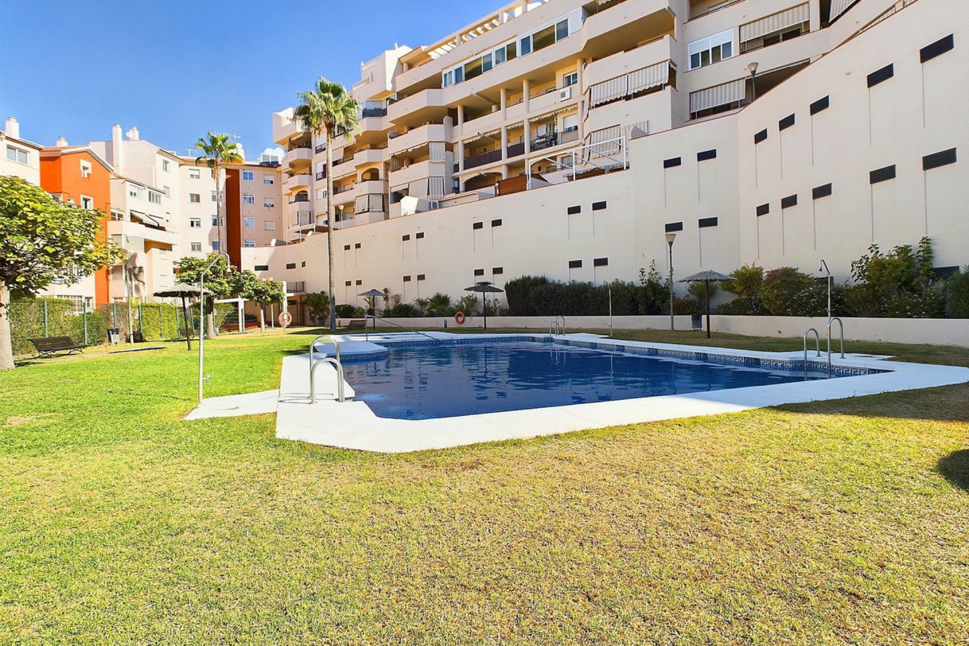 Resale - Apartment - Penthouse - Estepona - Estepona Centro