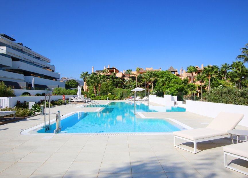 Resale - Apartment - Penthouse - Estepona - Estepona Centro