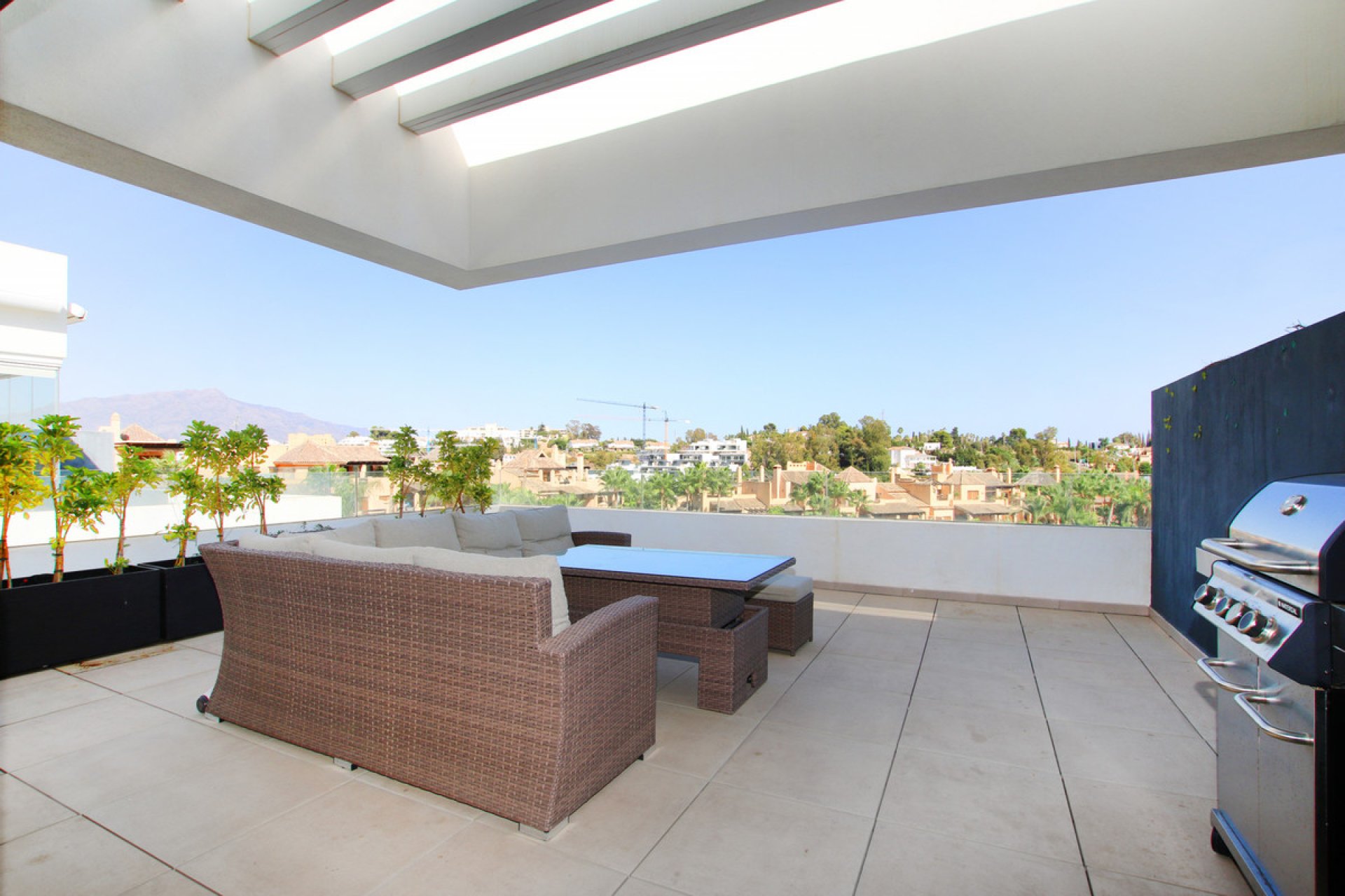 Resale - Apartment - Penthouse - Estepona - Estepona Centro