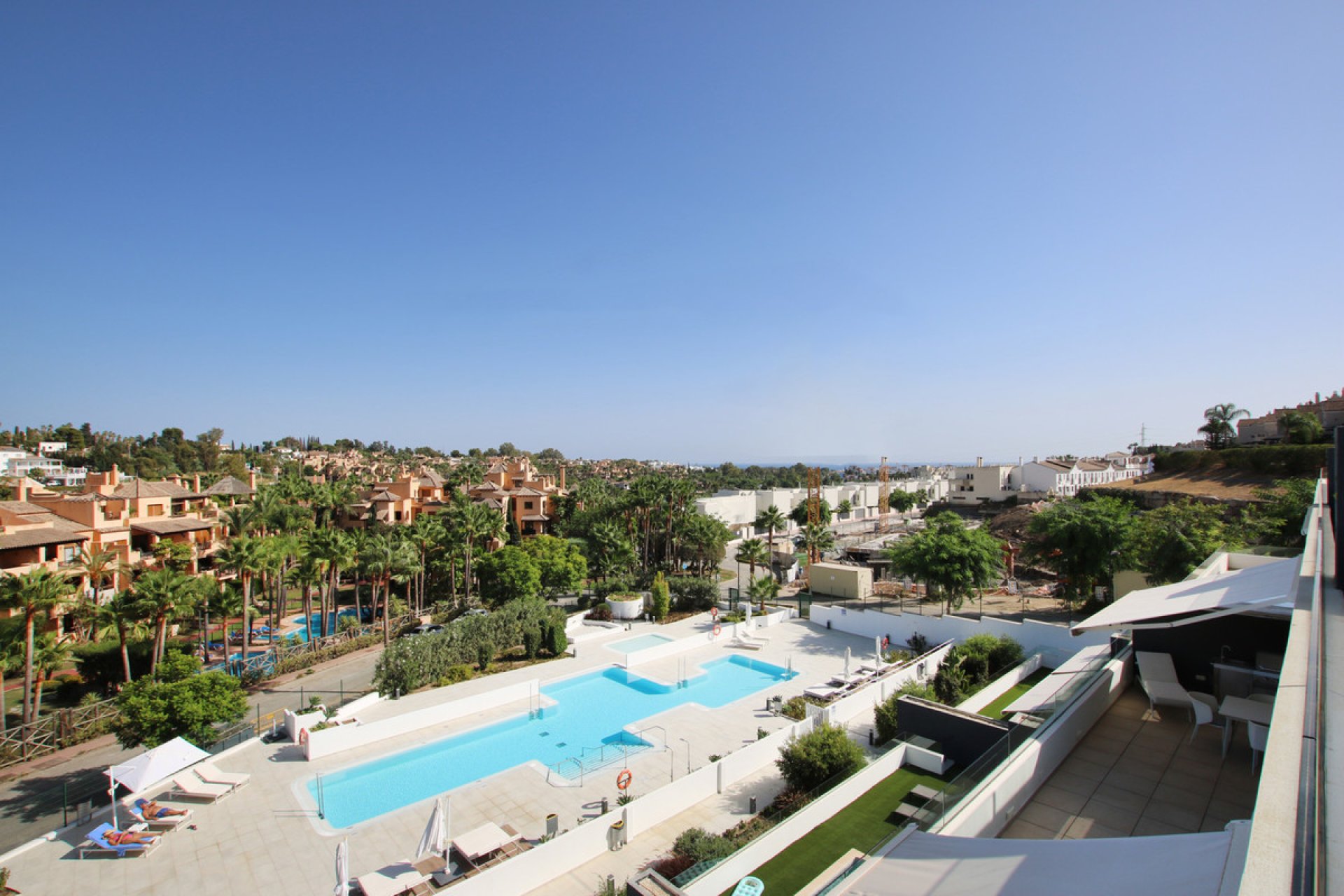 Resale - Apartment - Penthouse - Estepona - Estepona Centro