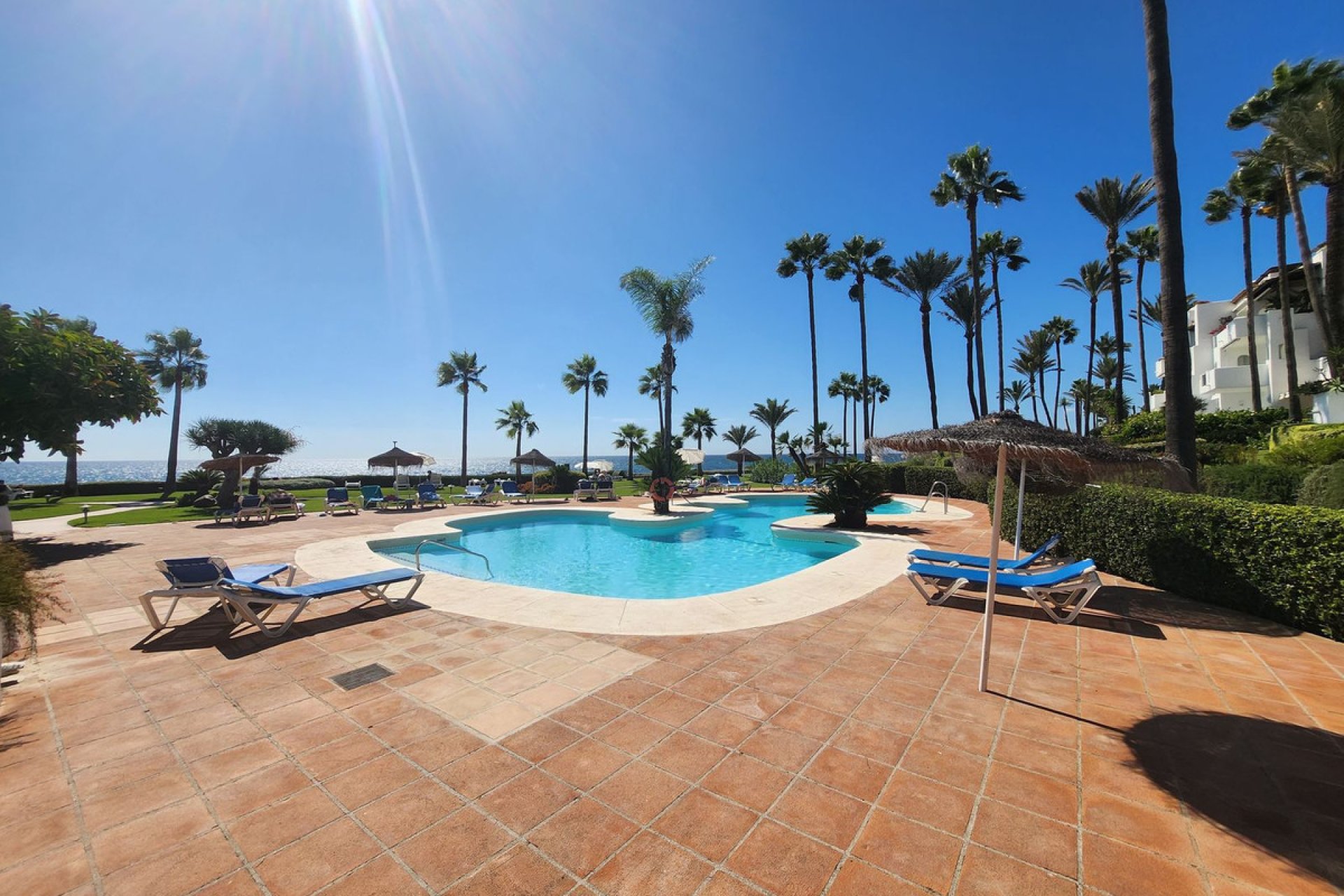 Resale - Apartment - Penthouse - Estepona - Estepona Centro