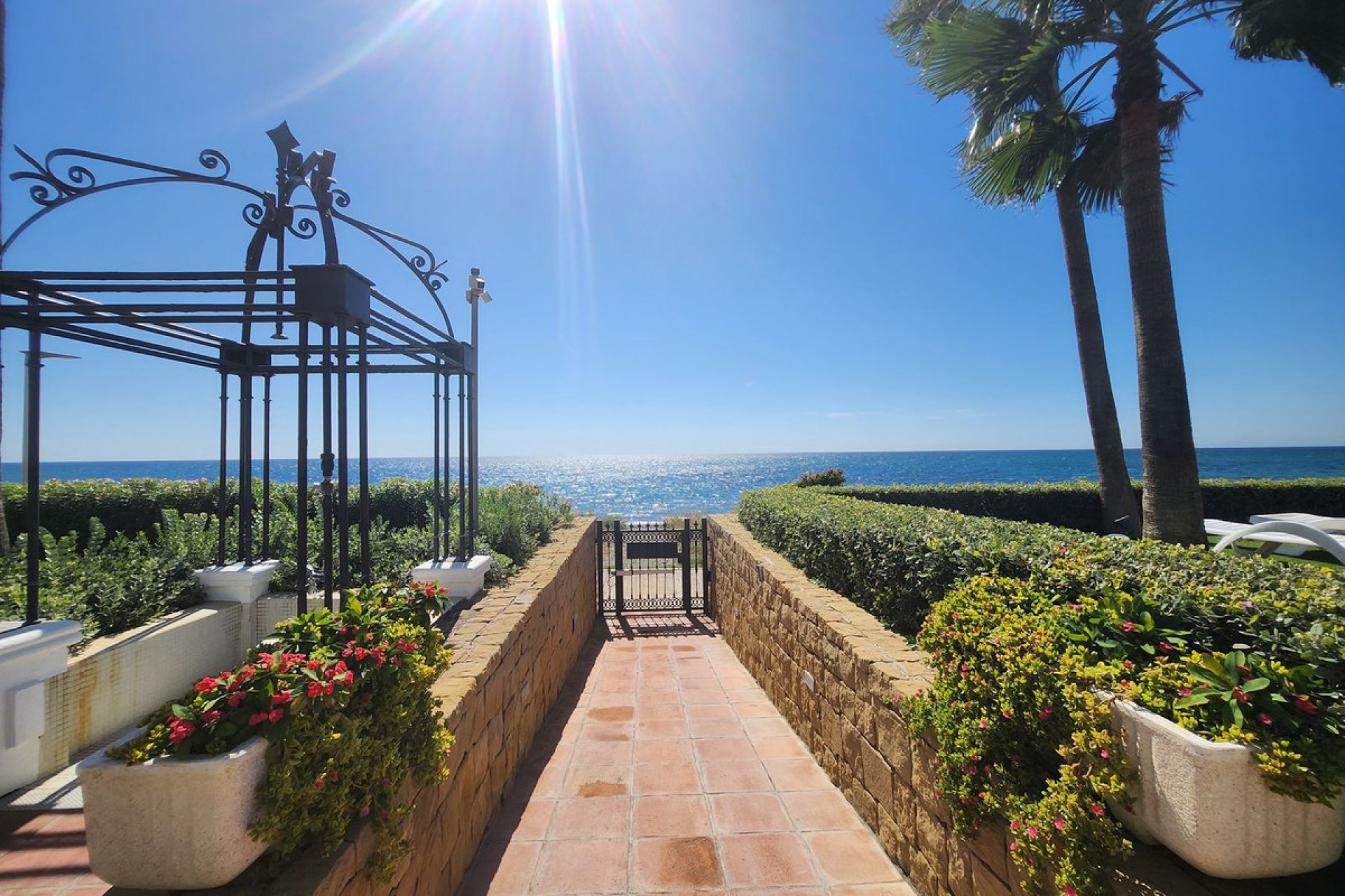 Resale - Apartment - Penthouse - Estepona - Estepona Centro