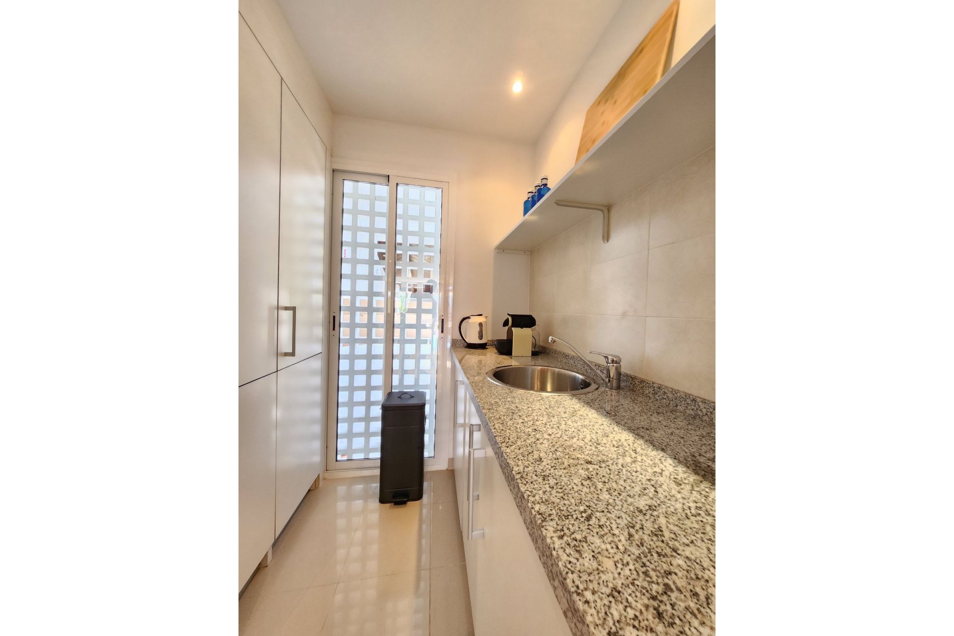 Resale - Apartment - Penthouse - Estepona - Estepona Centro