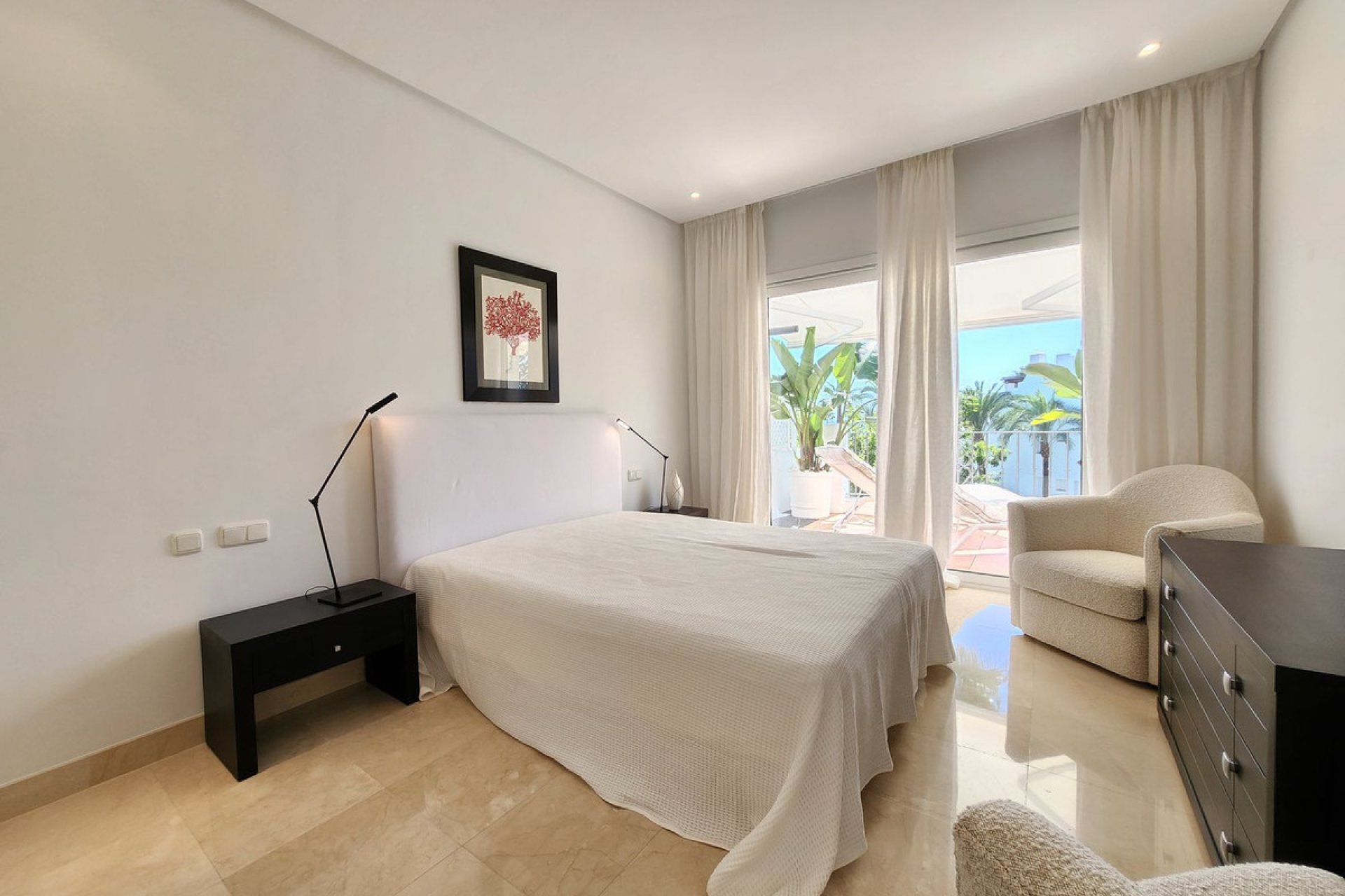 Resale - Apartment - Penthouse - Estepona - Estepona Centro