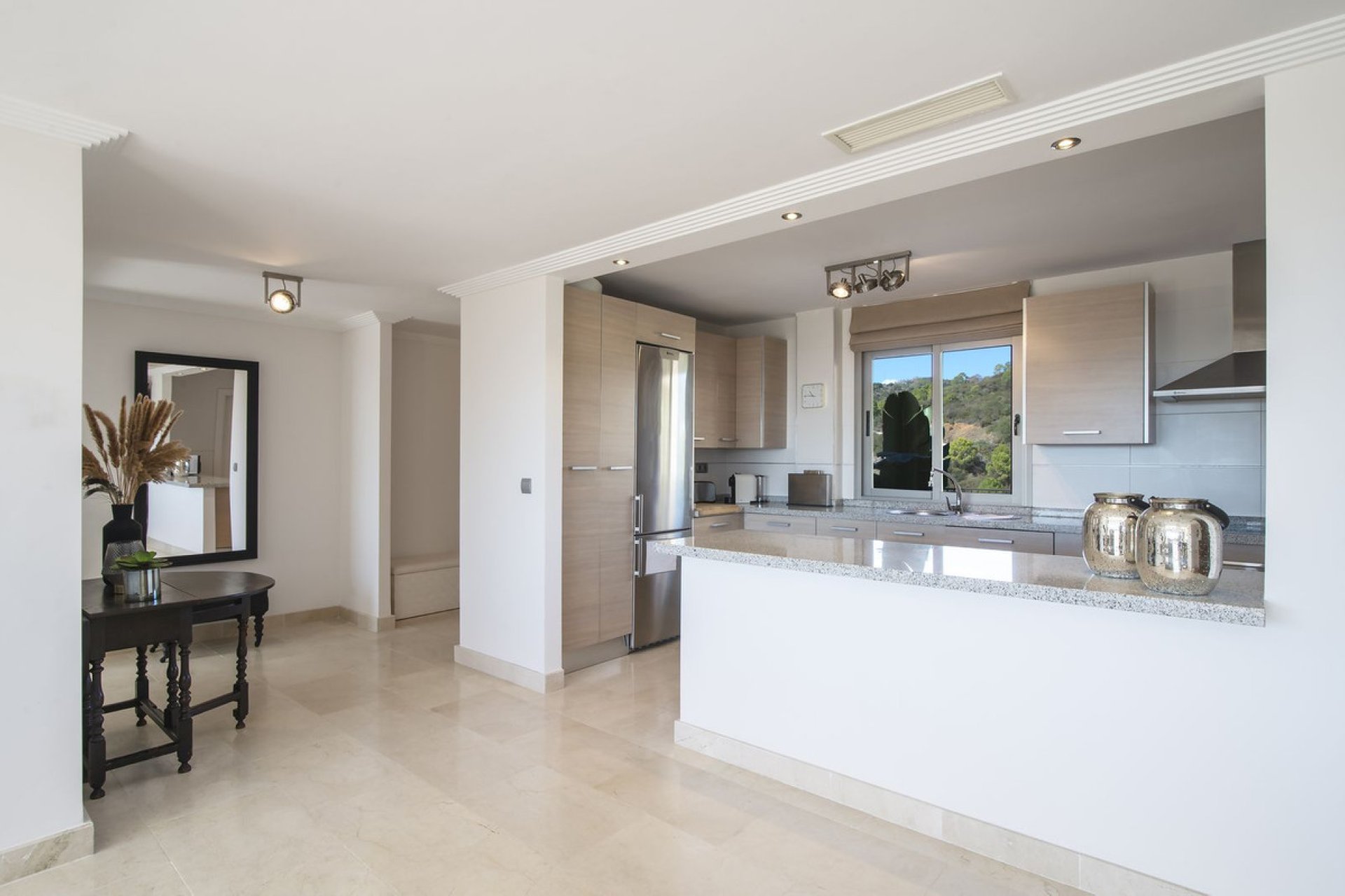 Resale - Apartment - Penthouse - Estepona - Estepona Centro