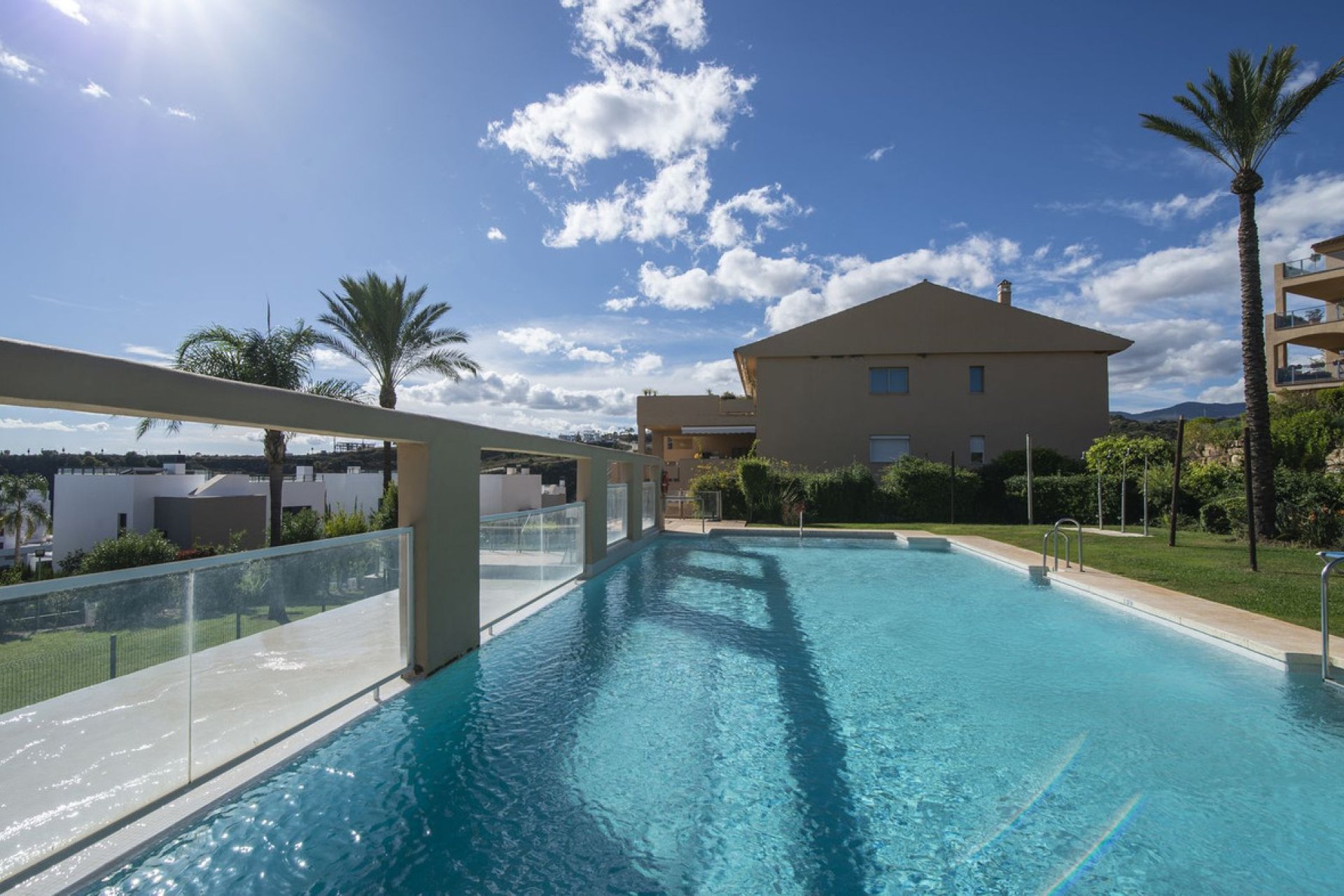 Resale - Apartment - Penthouse - Estepona - Estepona Centro