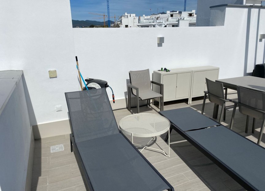 Resale - Apartment - Penthouse - Estepona - Estepona Centro