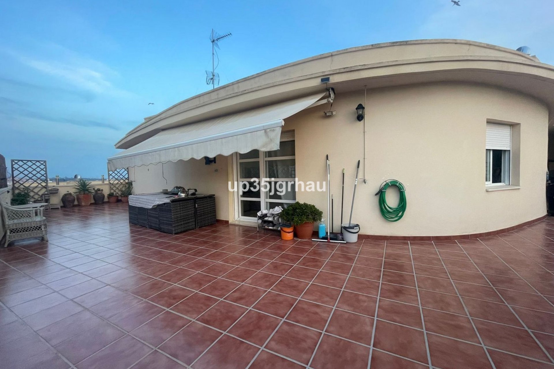 Resale - Apartment - Penthouse - Estepona - Estepona Centro