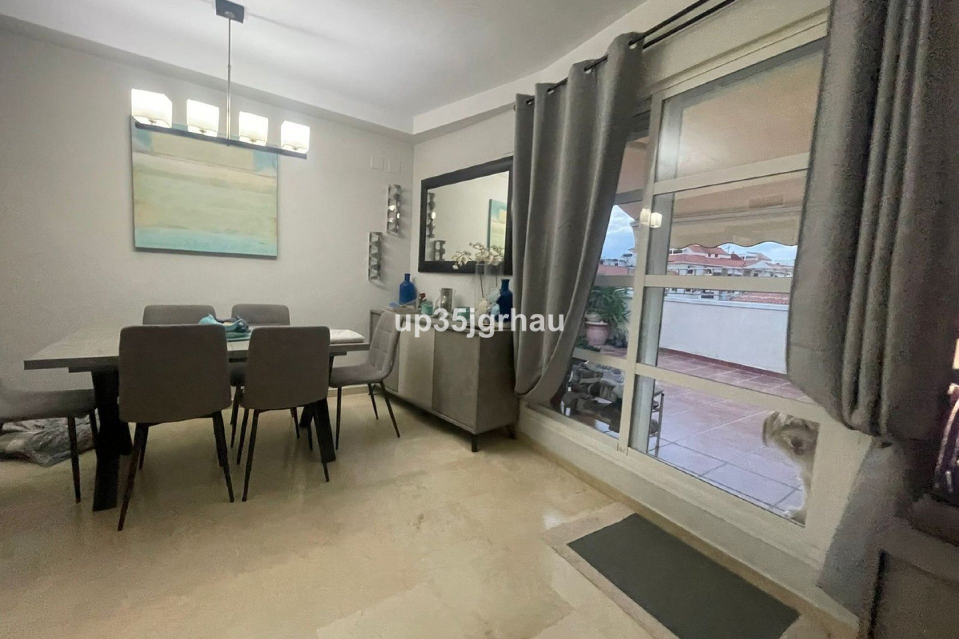 Resale - Apartment - Penthouse - Estepona - Estepona Centro