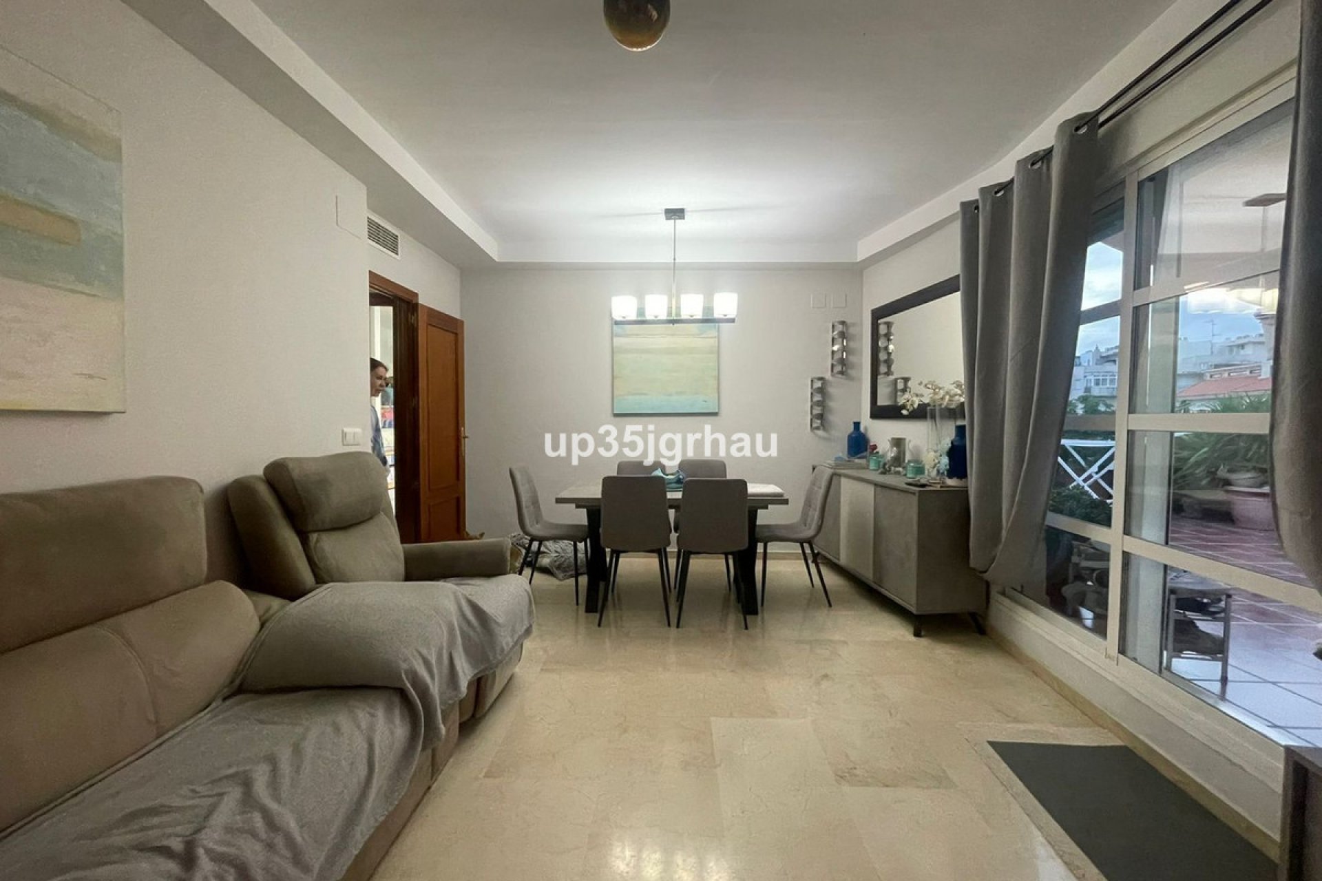 Resale - Apartment - Penthouse - Estepona - Estepona Centro