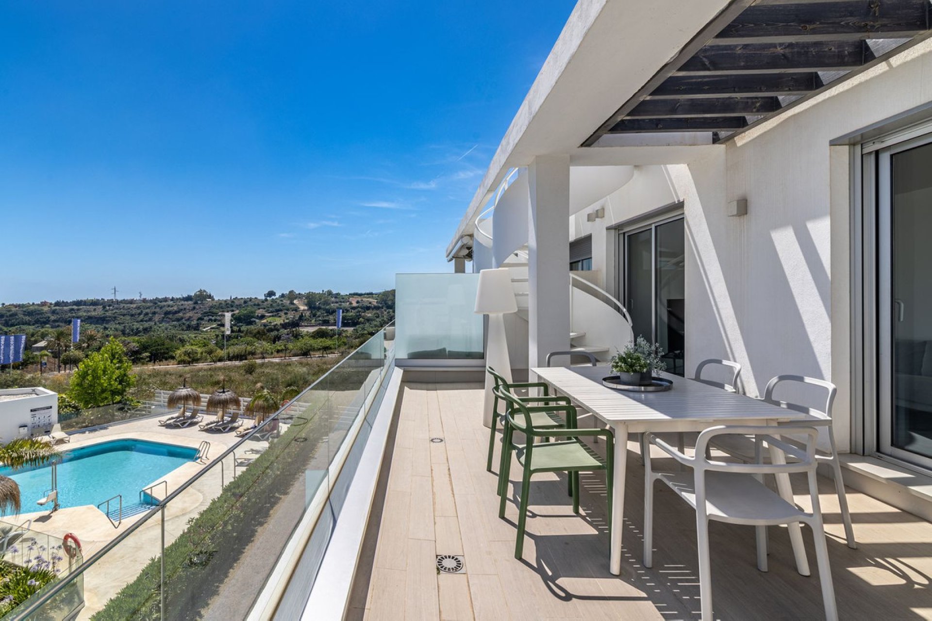 Resale - Apartment - Penthouse - Estepona - Estepona Centro