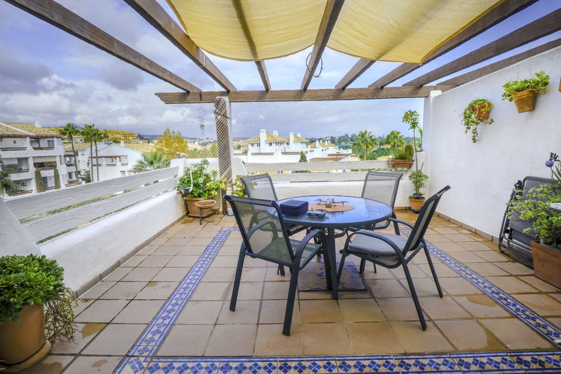 Resale - Apartment - Penthouse - Estepona - Estepona Centro