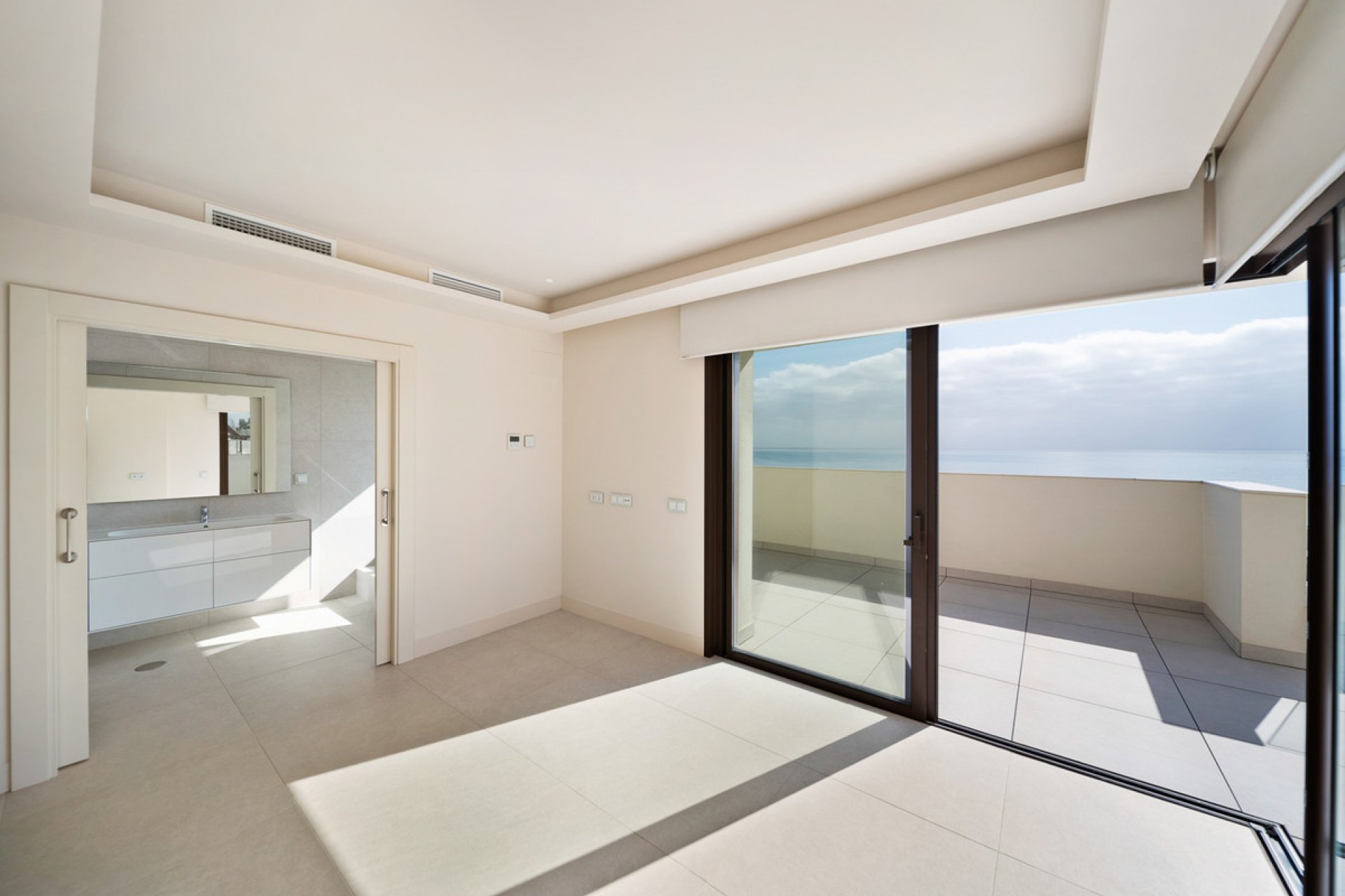 Resale - Apartment - Penthouse - Estepona - Estepona Centro