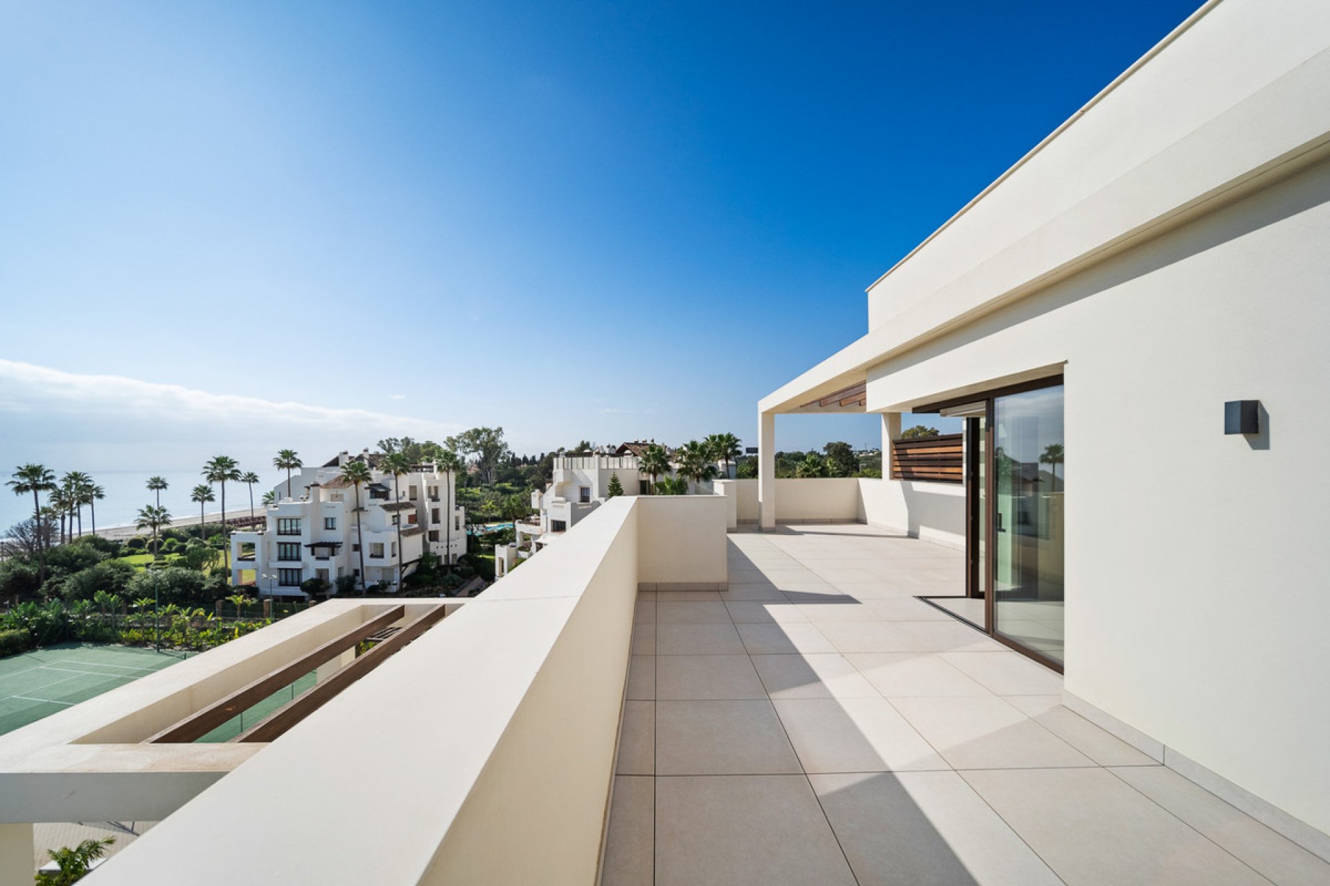 Resale - Apartment - Penthouse - Estepona - Estepona Centro