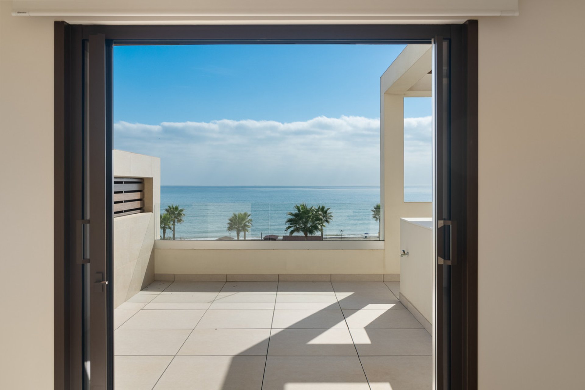 Resale - Apartment - Penthouse - Estepona - Estepona Centro