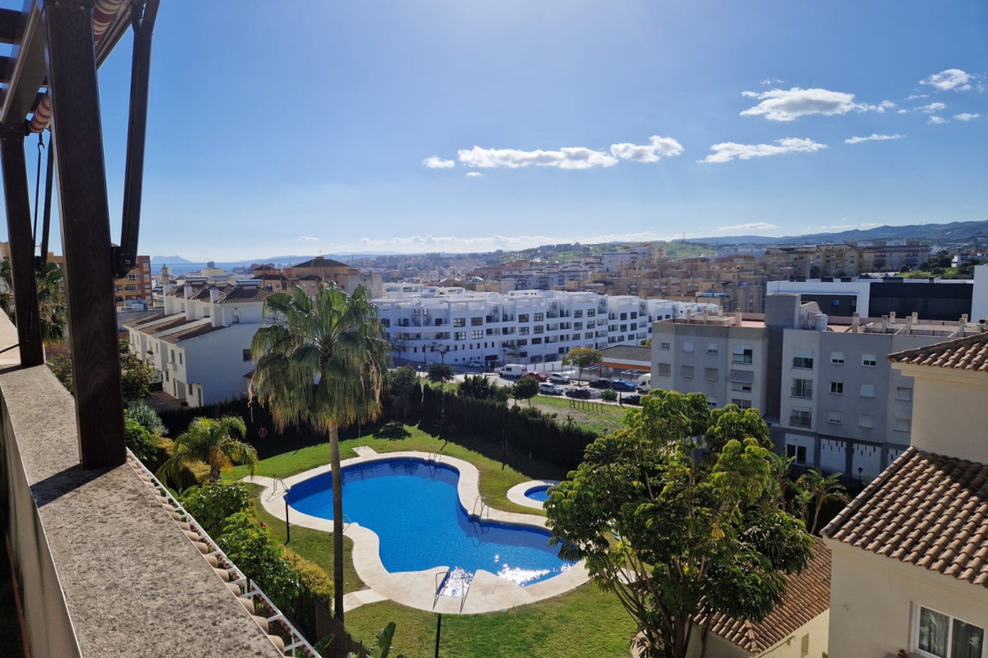 Resale - Apartment - Penthouse - Estepona - Estepona Centro